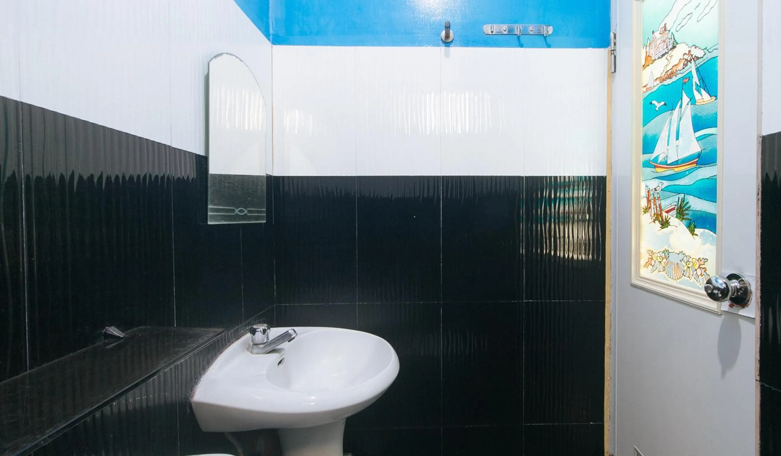 Shower in Zids Island Emprise Beach House