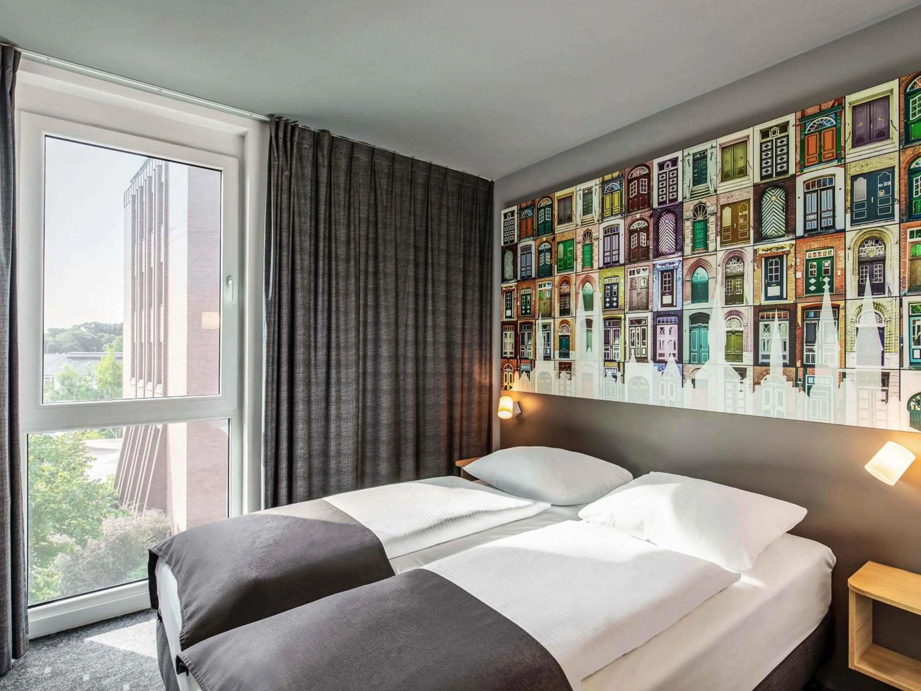 Photo of the whole room, Bed in B&B Hotel Lübeck-Hbf