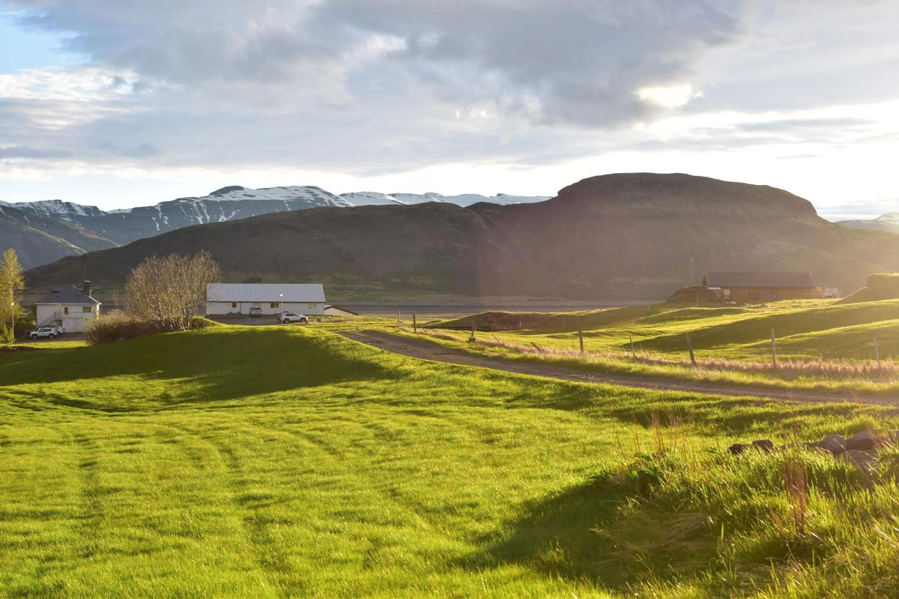 Spring in Glacier World - Hoffell Guesthouse