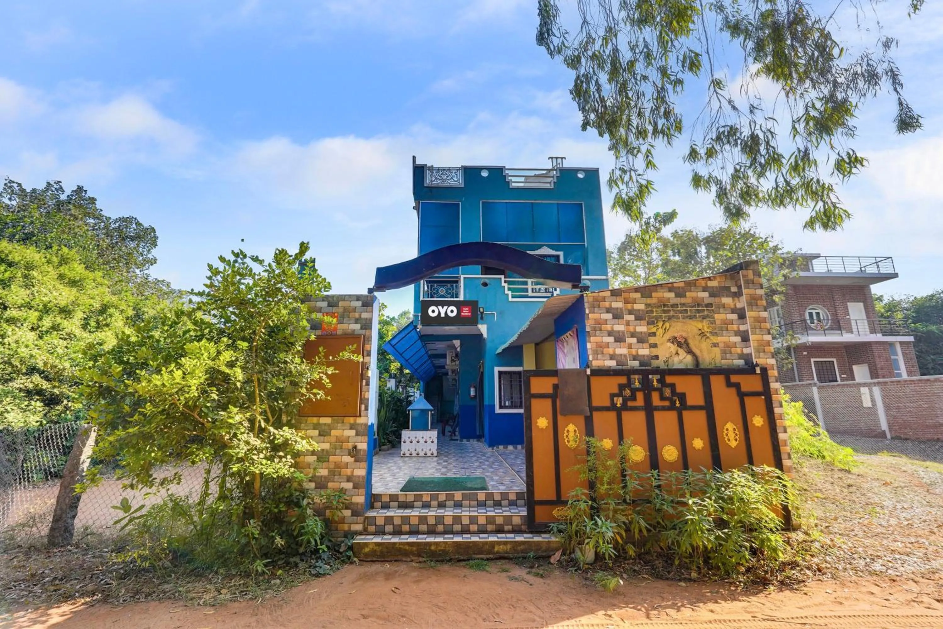 Facade/entrance in Hotel O Raghul Residency