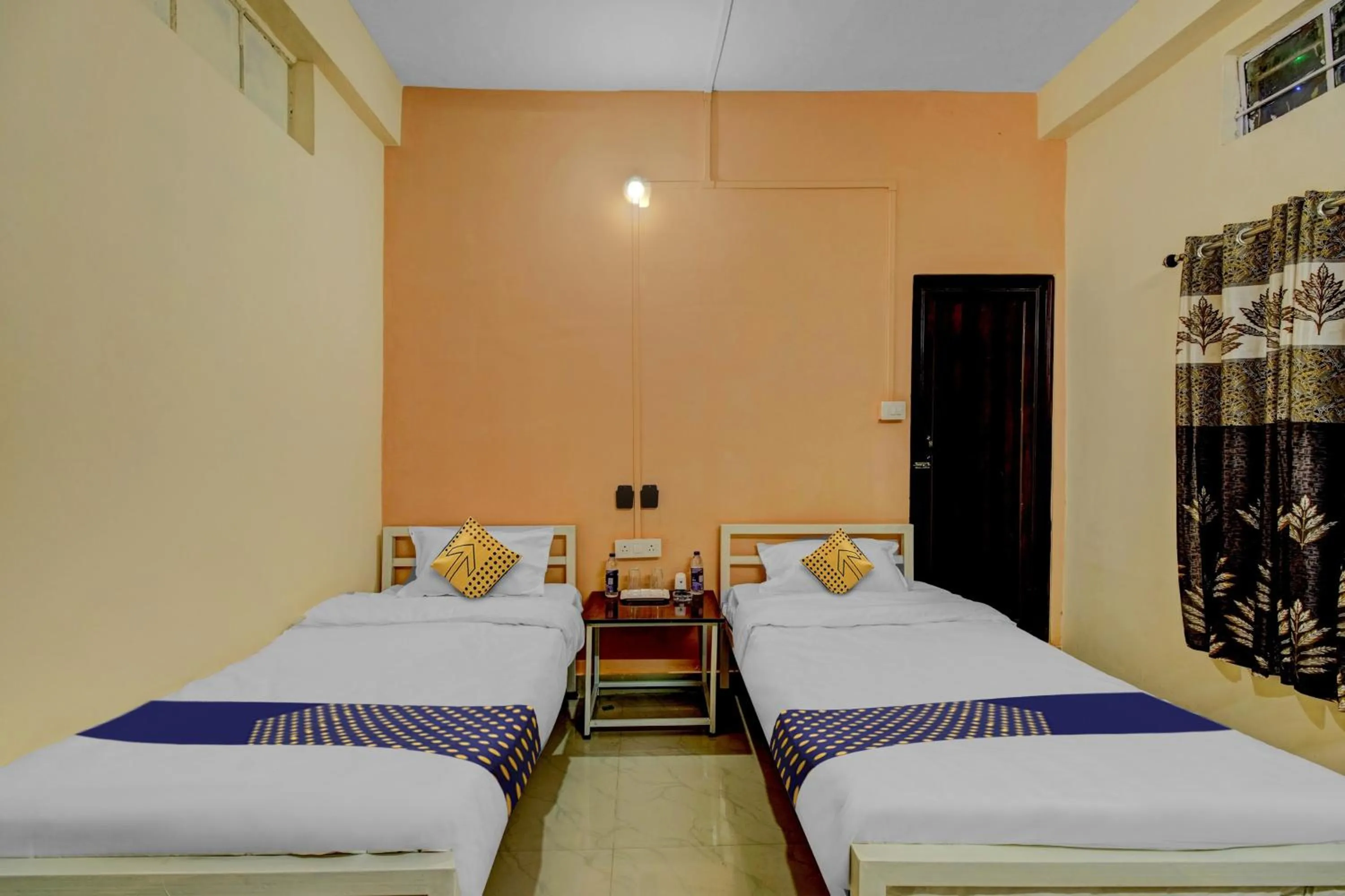 Bedroom, Bed in SPOT ON Rainbow Lodge