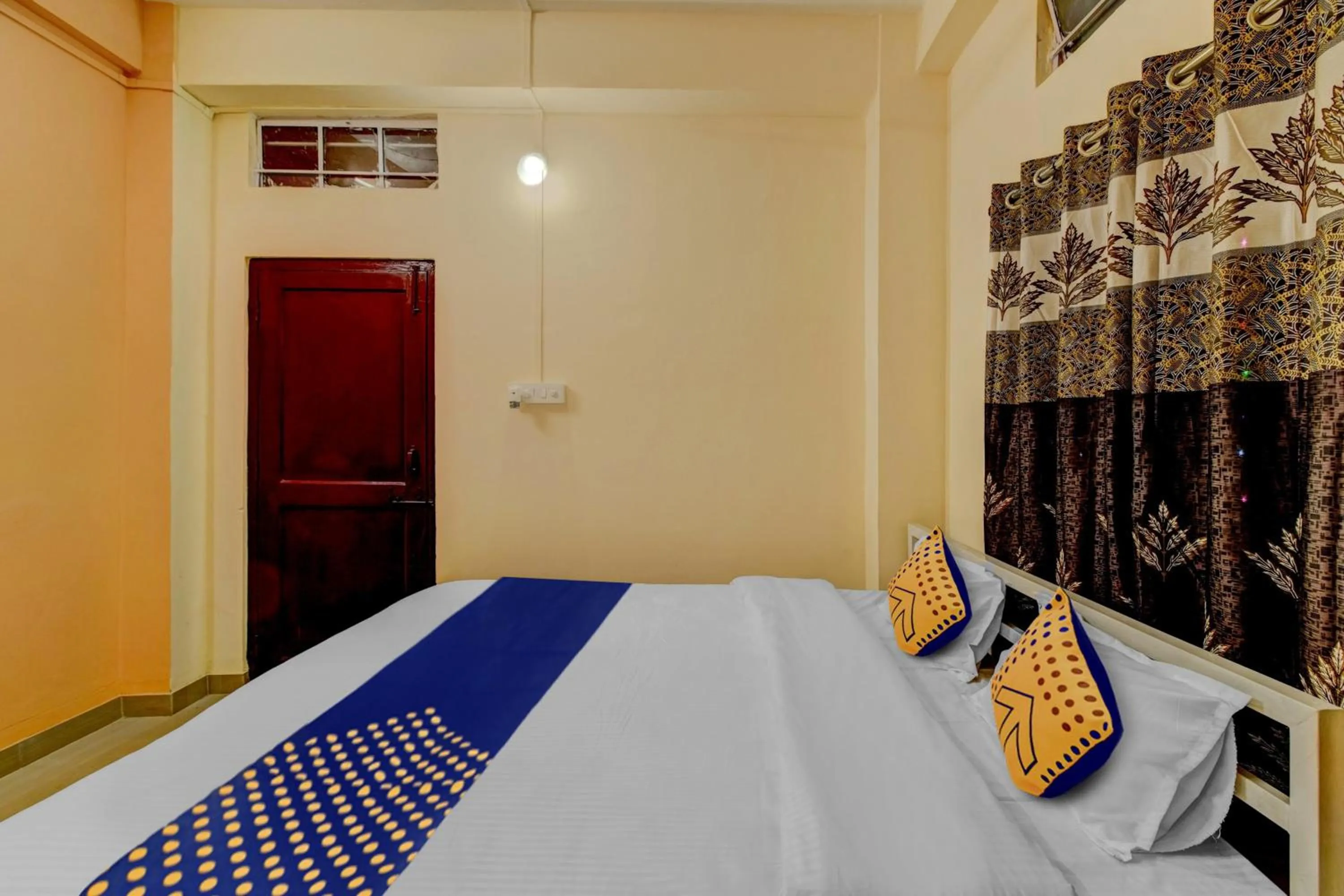 Bedroom, Bed in SPOT ON Rainbow Lodge