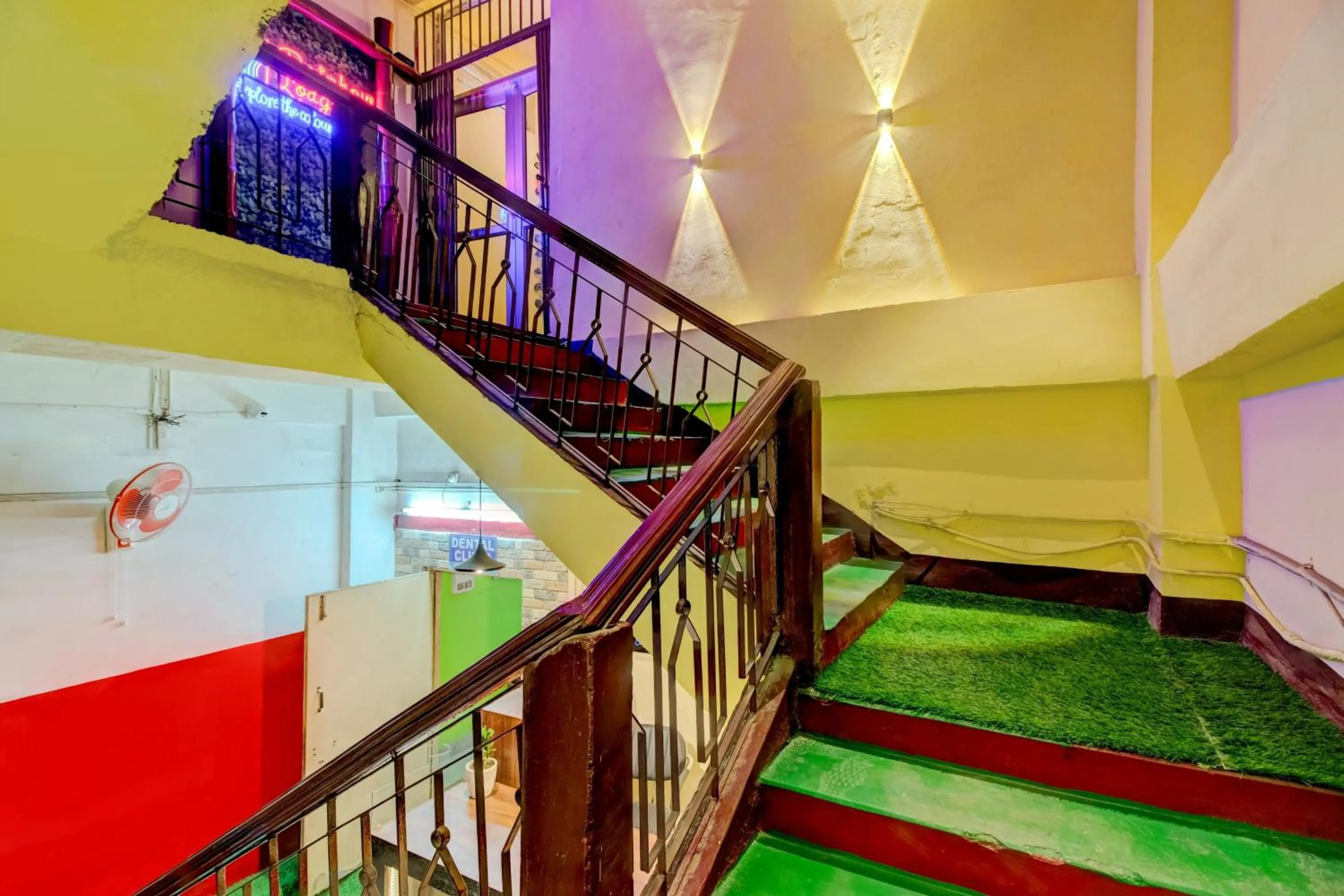 Lobby or reception in SPOT ON Rainbow Lodge