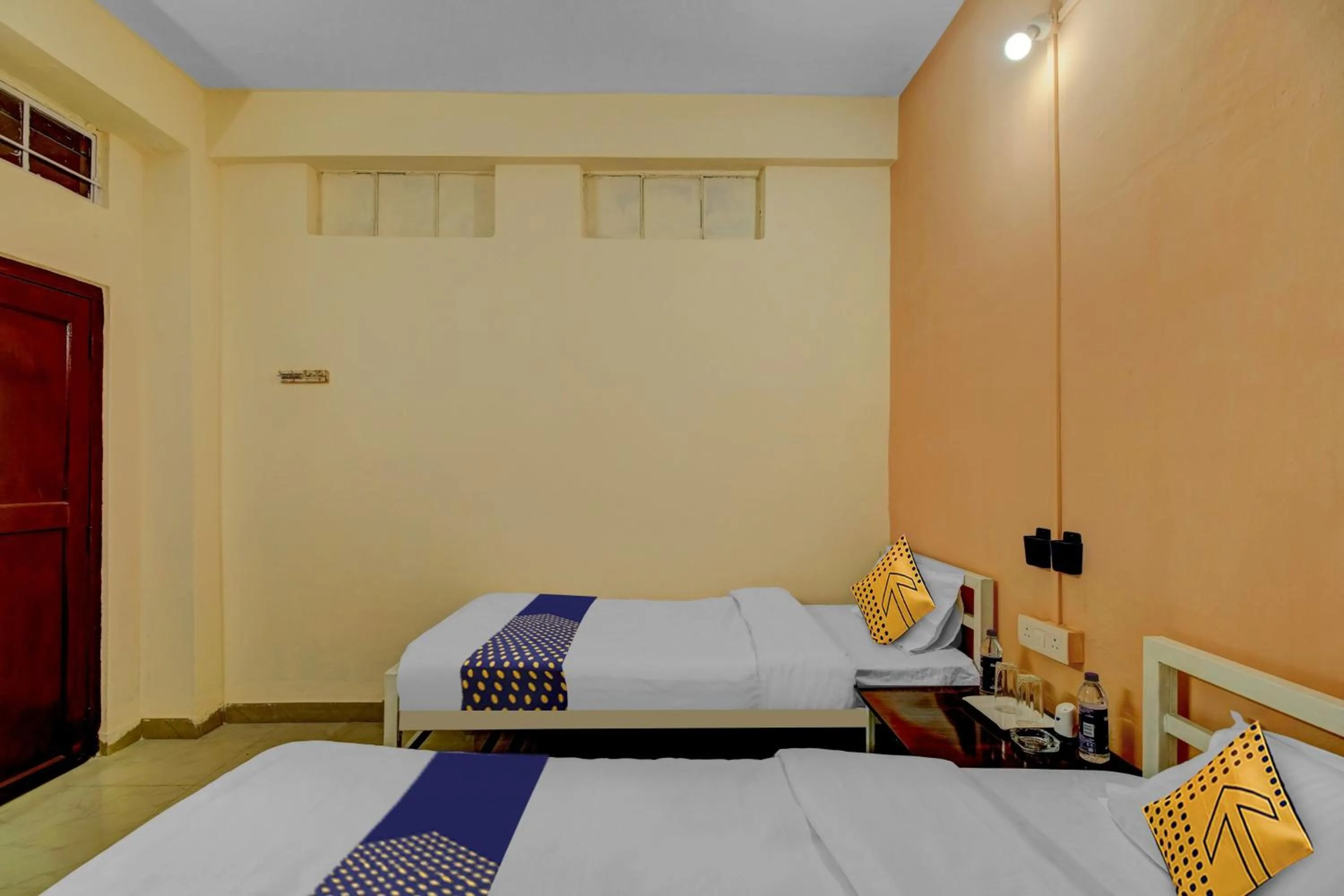 Bedroom, Bed in SPOT ON Rainbow Lodge