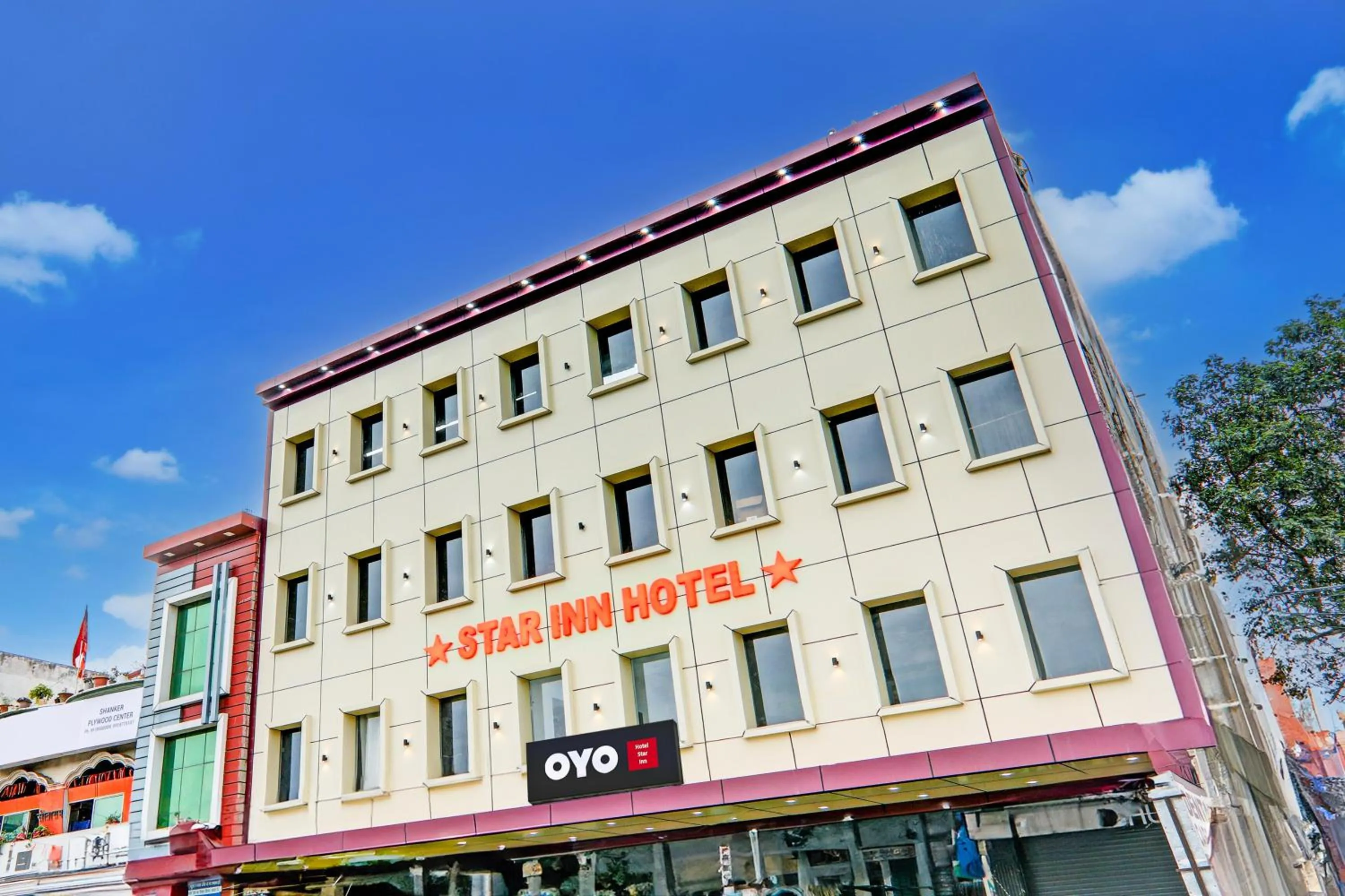 Facade/entrance in Hotel O Star Inn Hotel