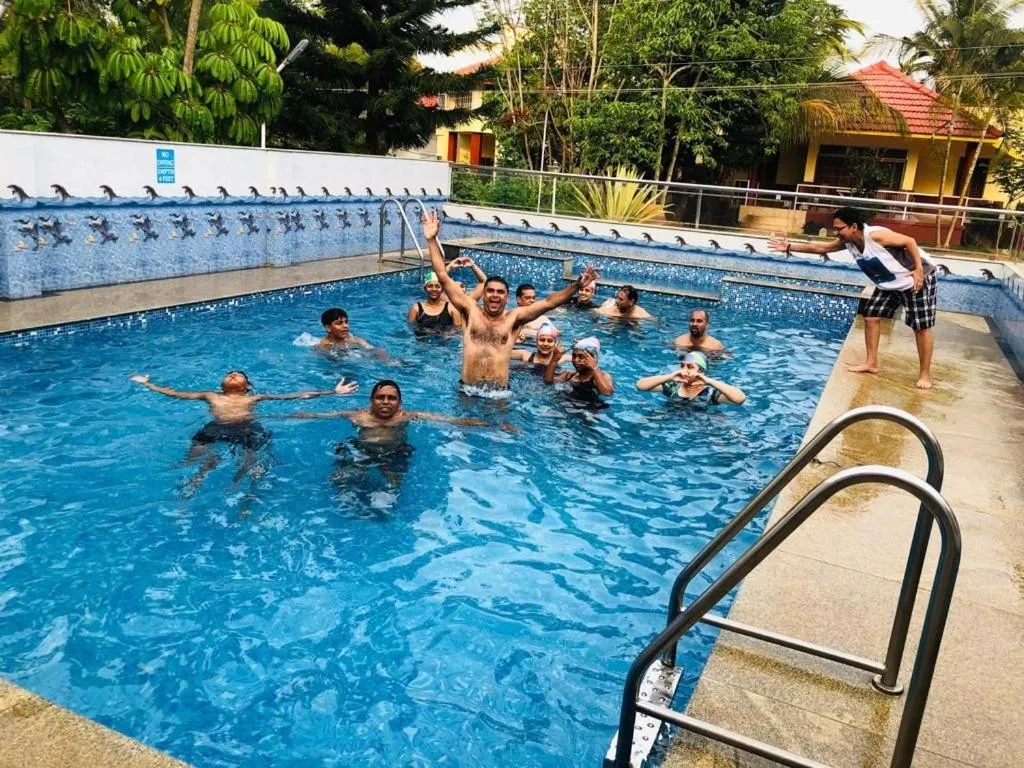 Swimming pool in Peters Park