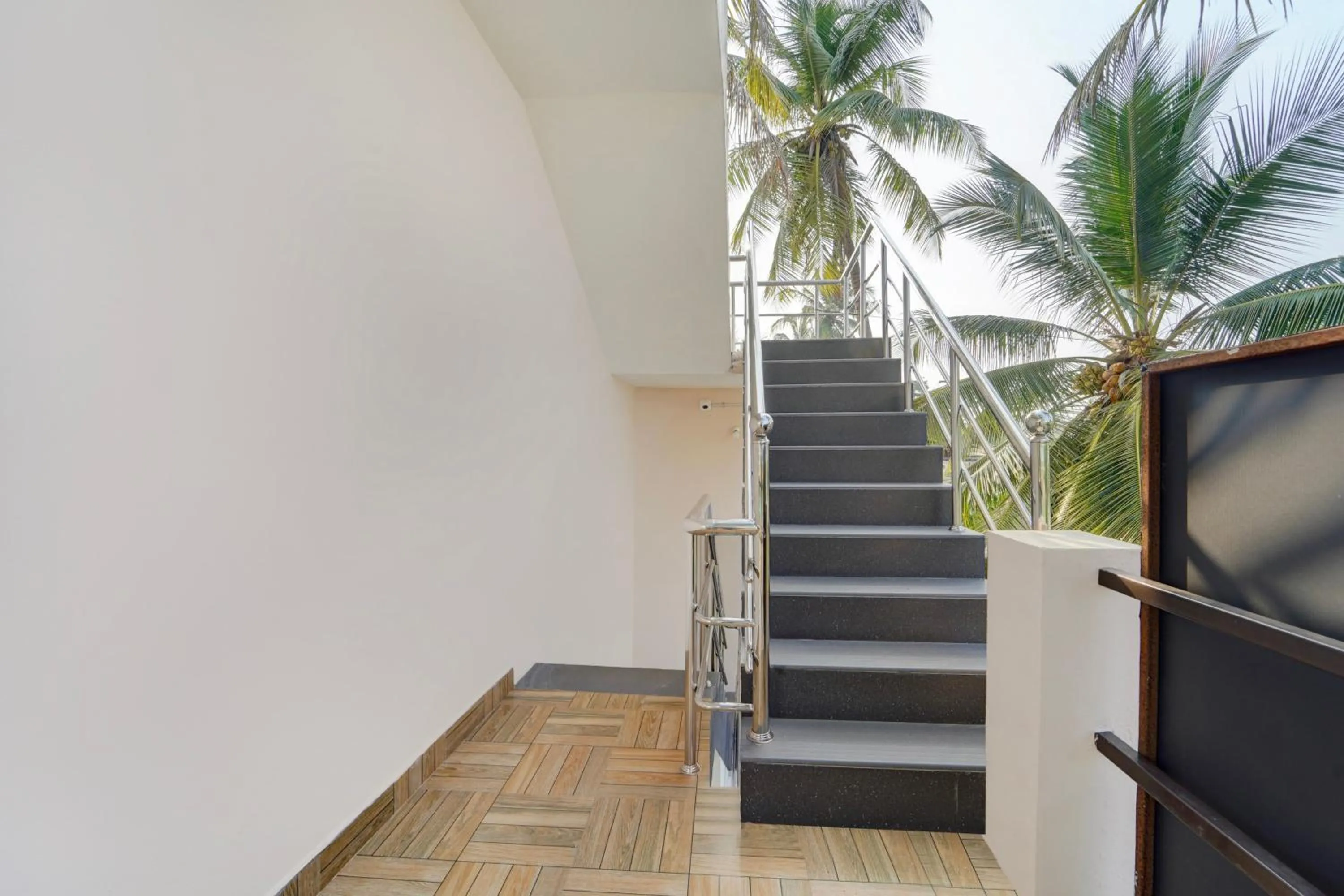 Lobby or reception in Super Hotel O Avinashi Road Coimbatore