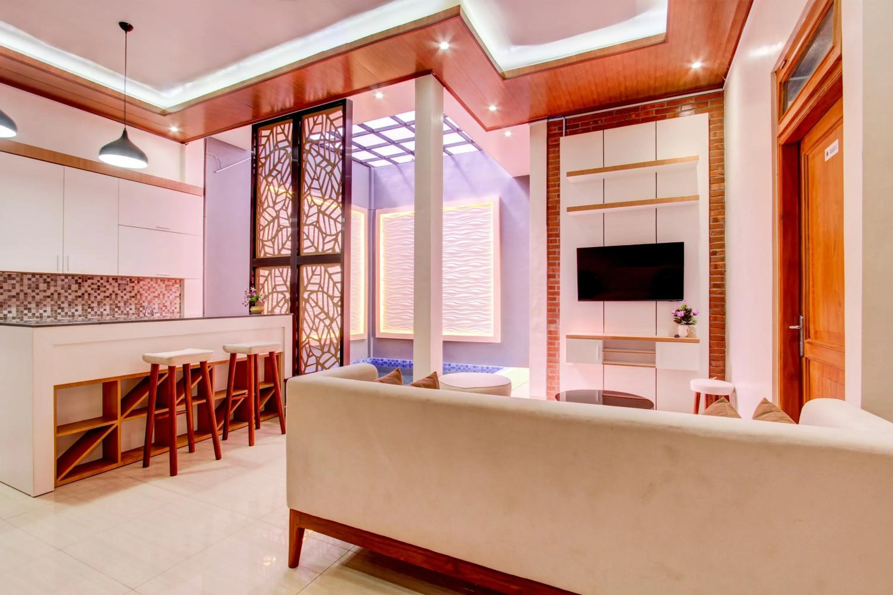 Lobby or reception in Capital O 93718 Homestay 3 Bidadari