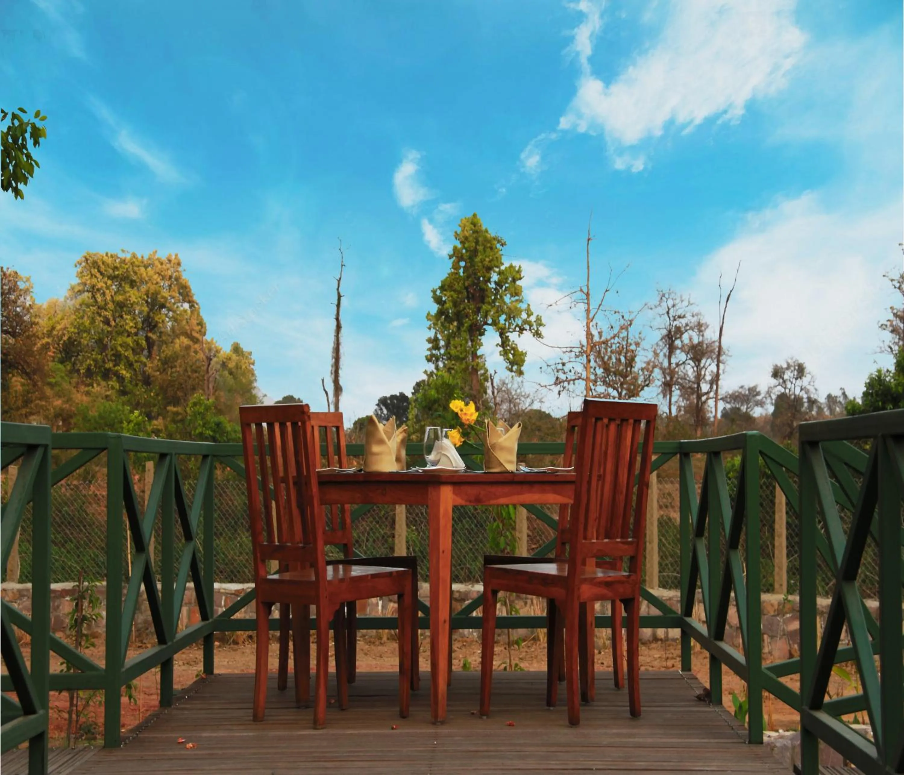 Dining area in Tathastu Bandhavgarh