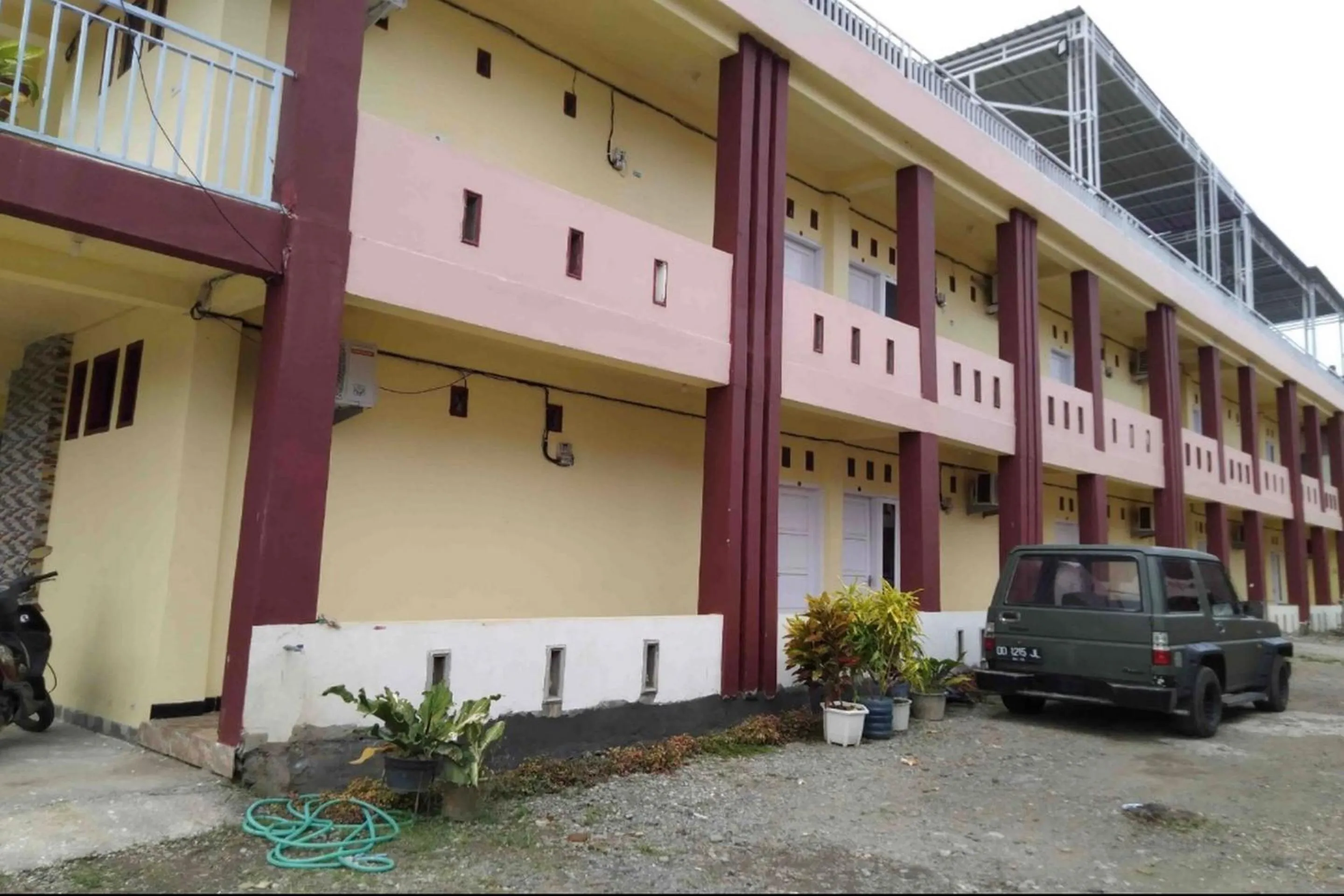 Facade/entrance in OYO 93735 Pondok Zamzam Near Taman Arung Palakka, Bone