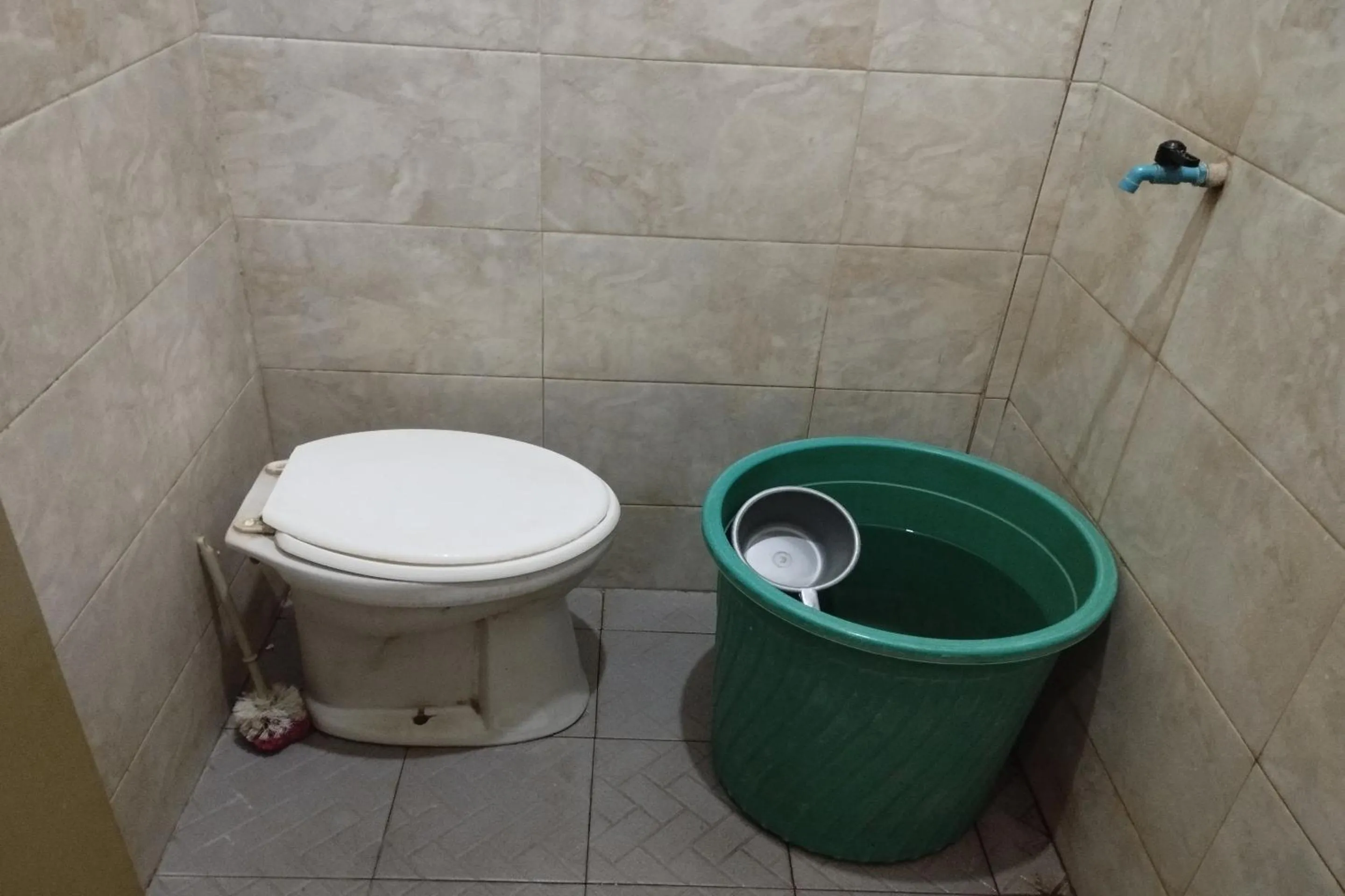 Bathroom in Hotel O Madame Guesthouse