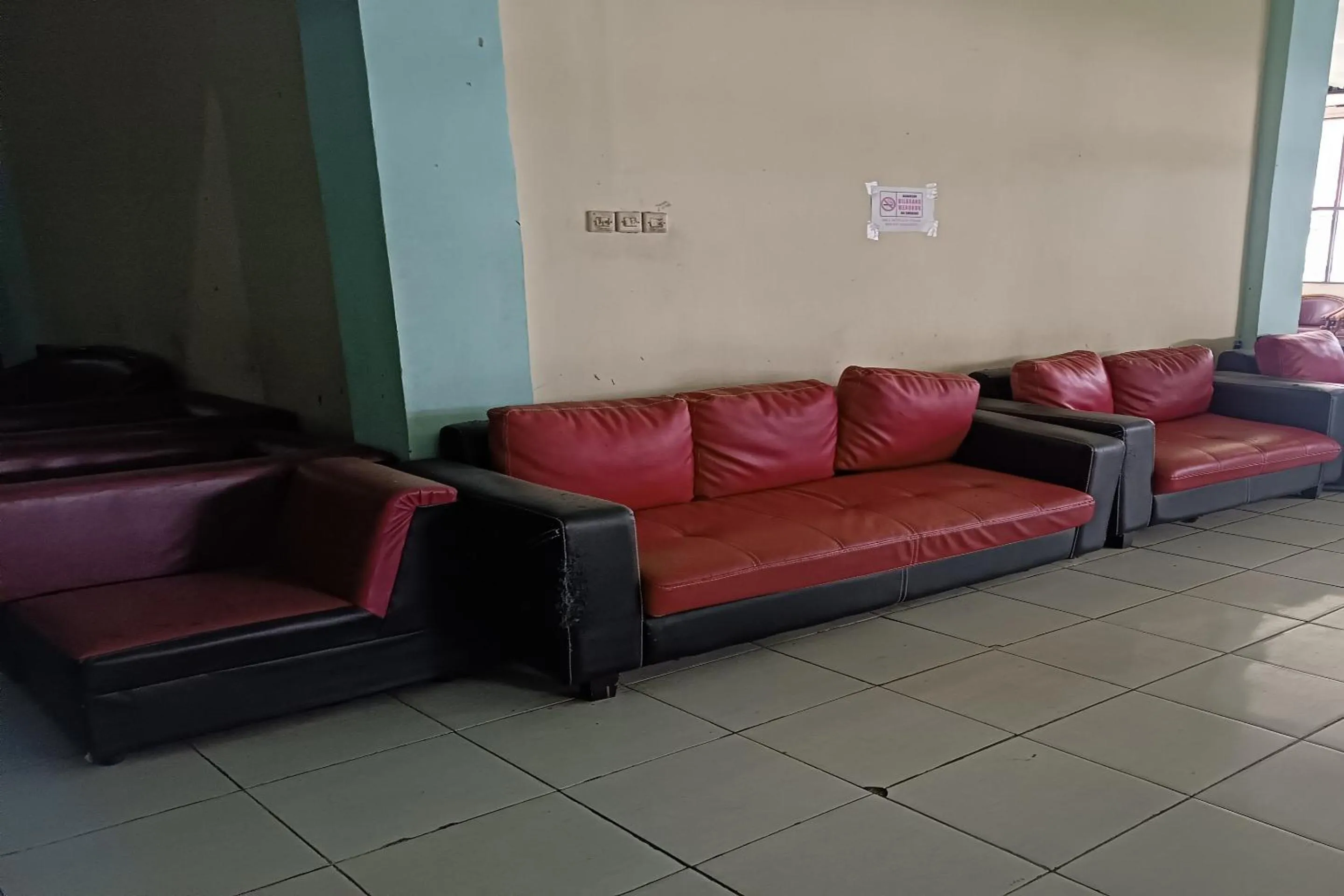 Lobby or reception in Hotel O Homestay Citra