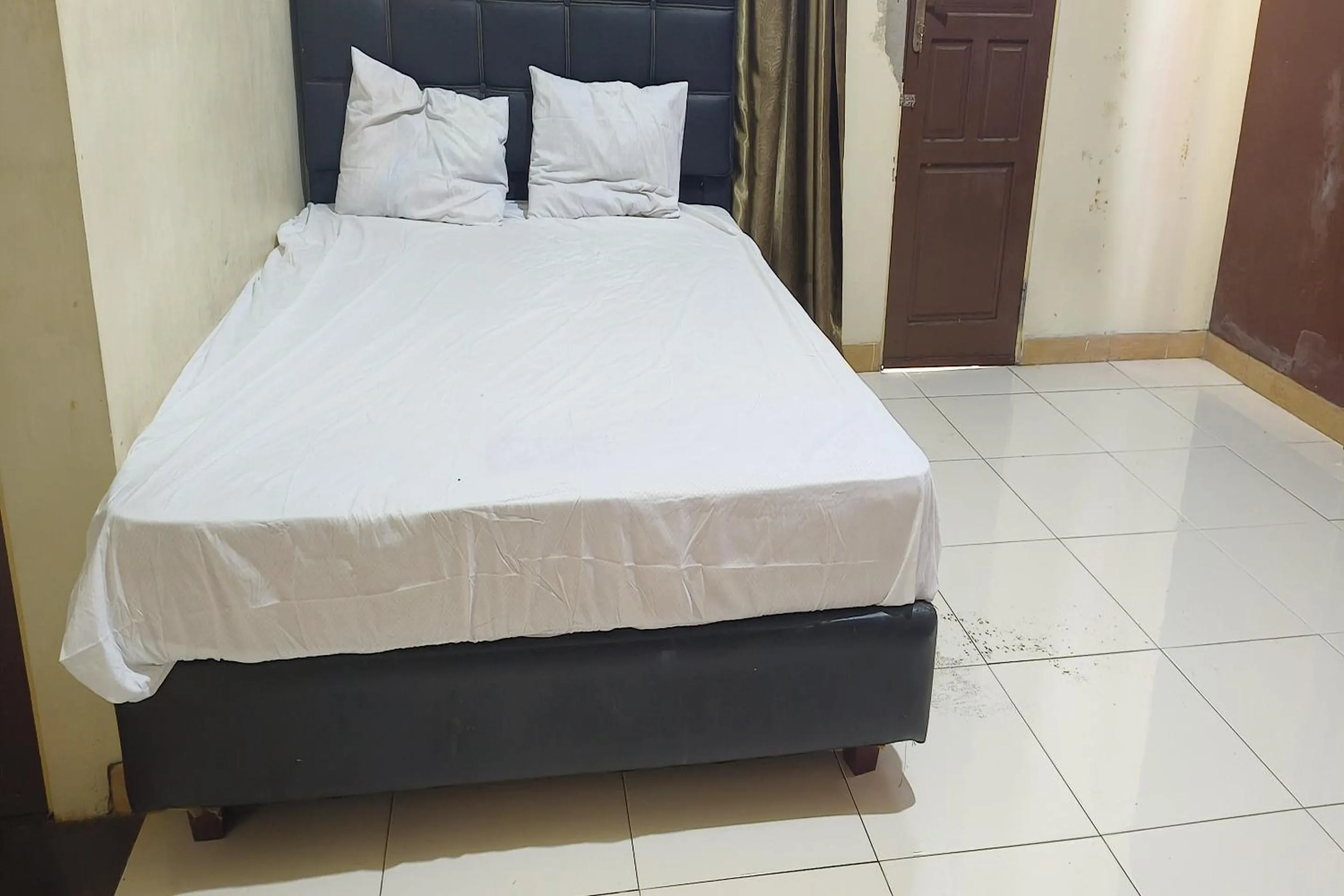 Bedroom, Bed in Hotel O Aglo Homestay NearYani Heahlerr