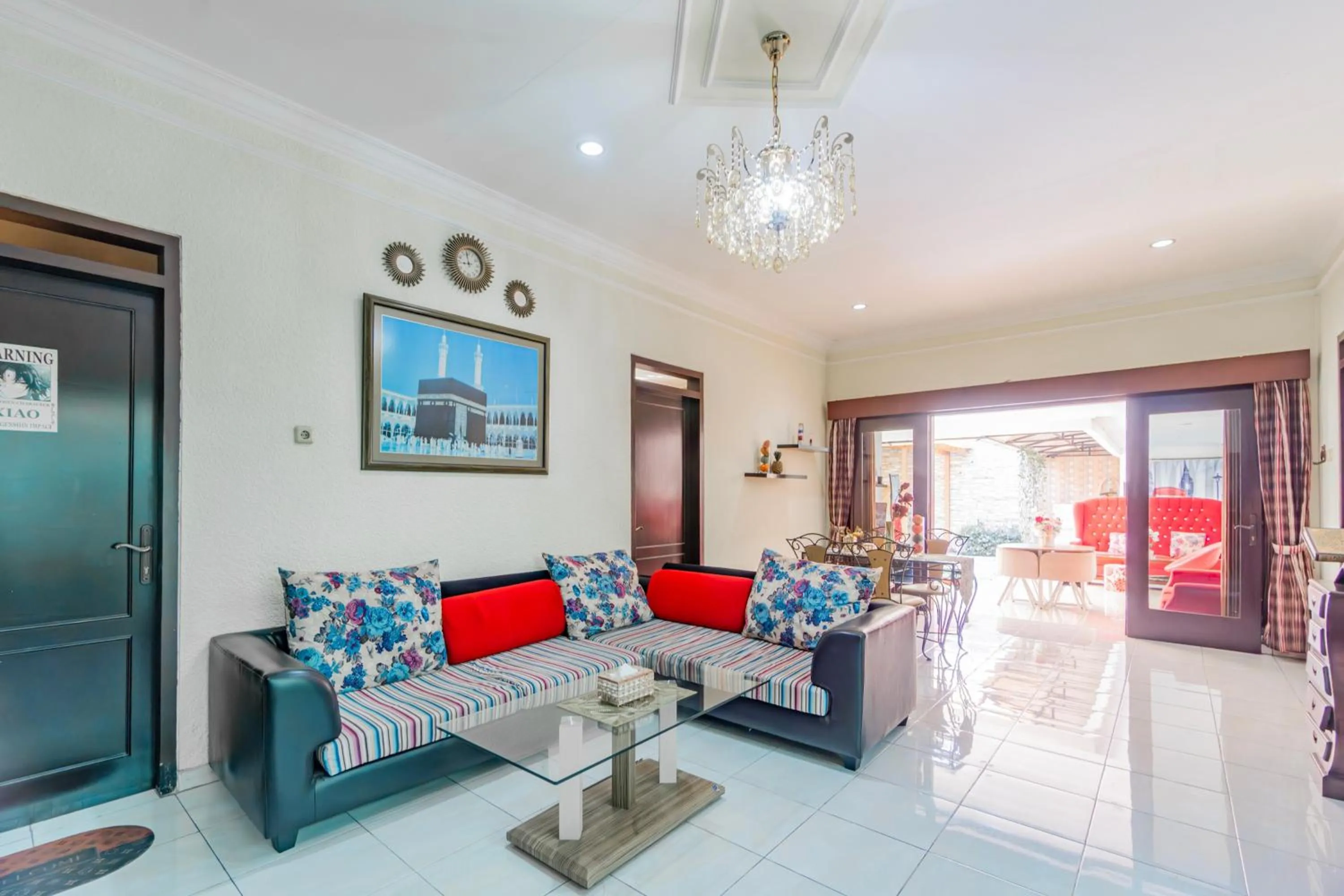 Lobby or reception in Hotel O Ita Homestay Syariah