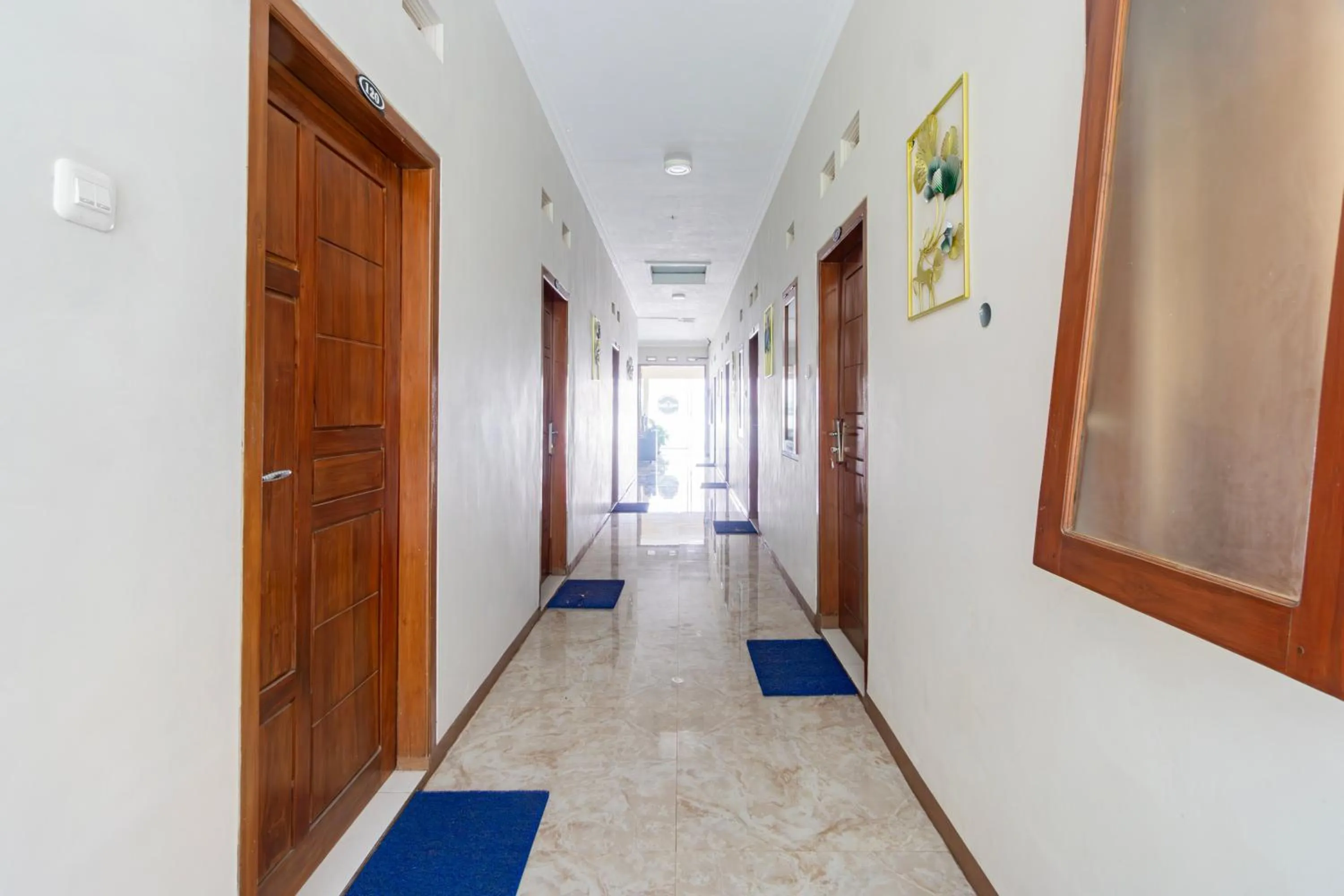 Lobby or reception in Hotel O Siwalanpanji Homestay Syariah