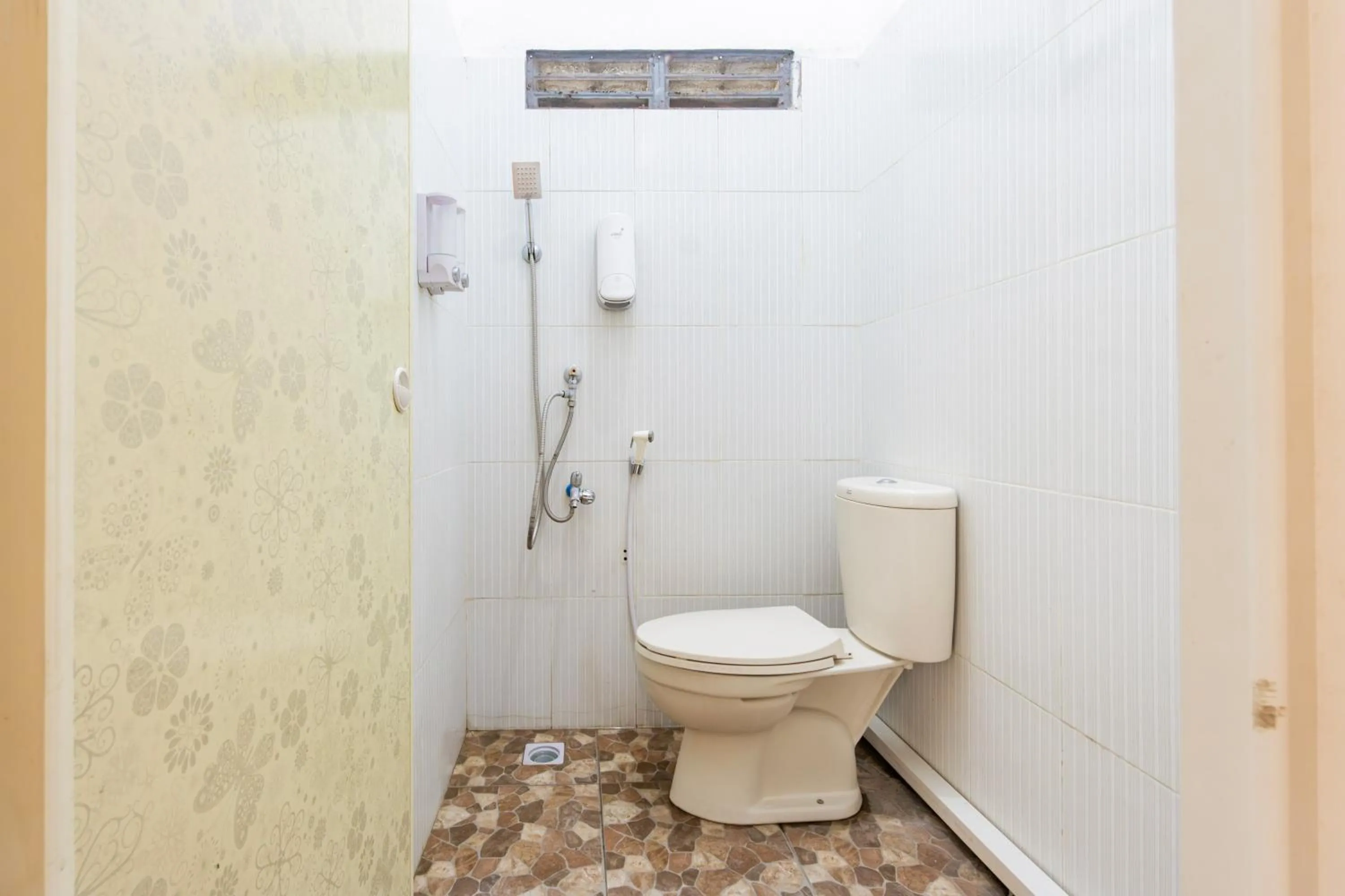 Bathroom in Hotel O Siwalanpanji Homestay Syariah