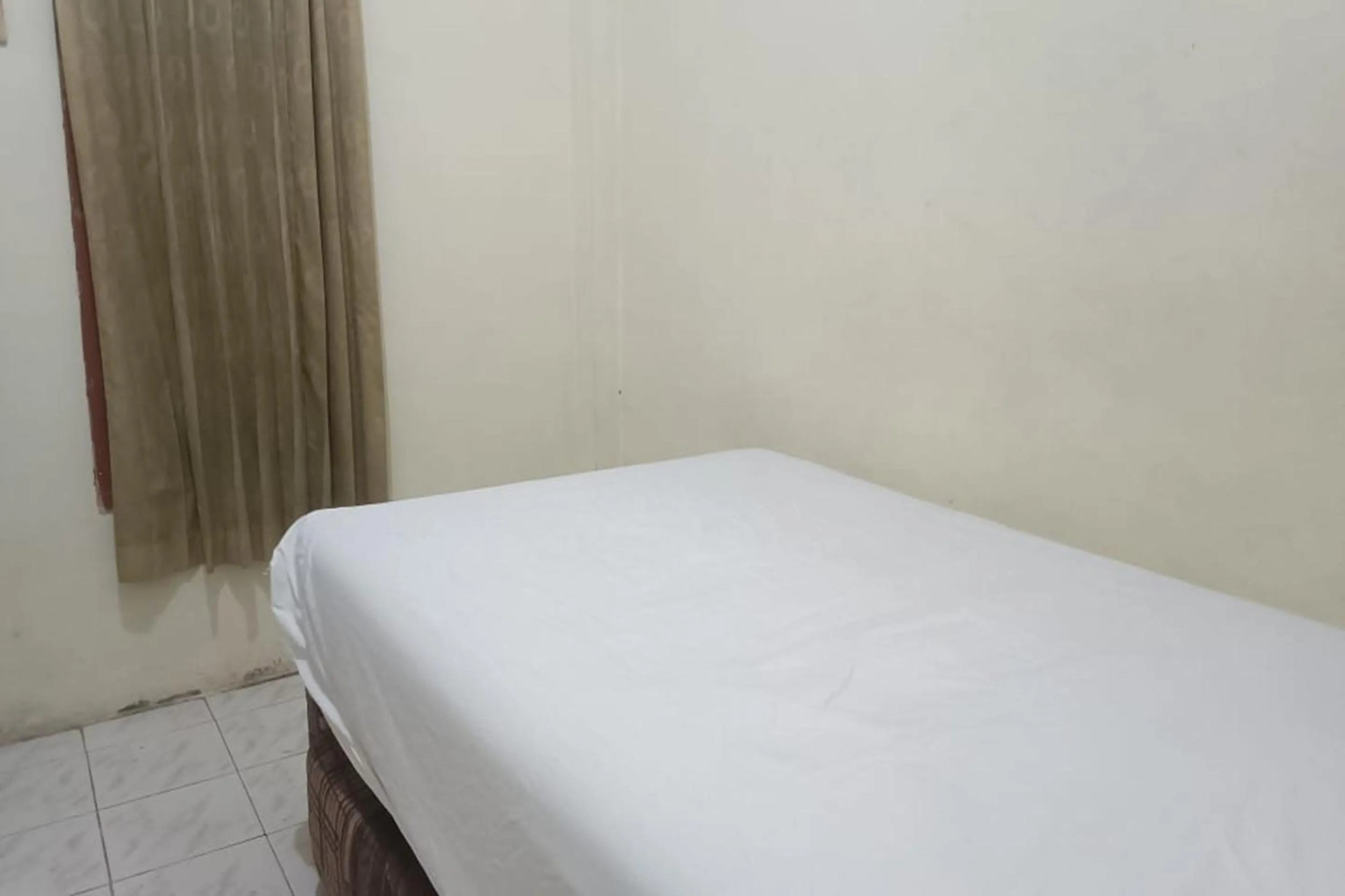 Bedroom, Bed in Hotel O Setia Budi Guest House 2
