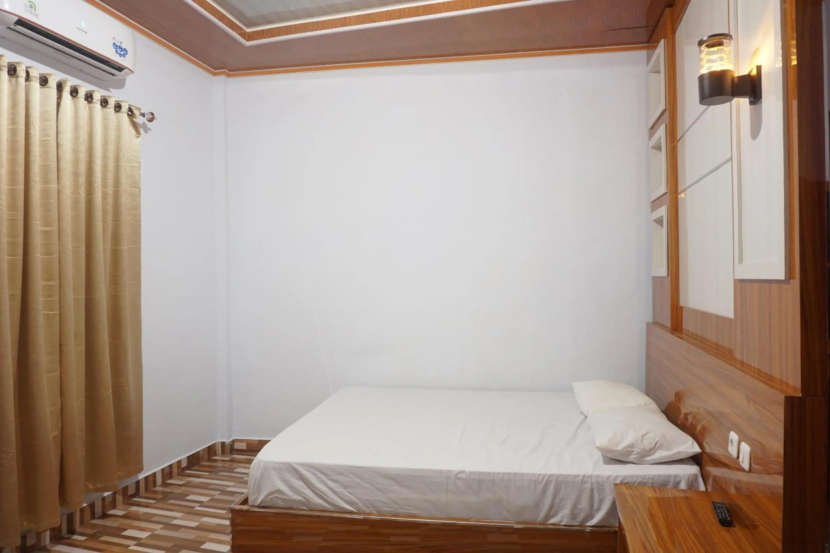 Bedroom, Bed in Hotel O Pondom Danu 77