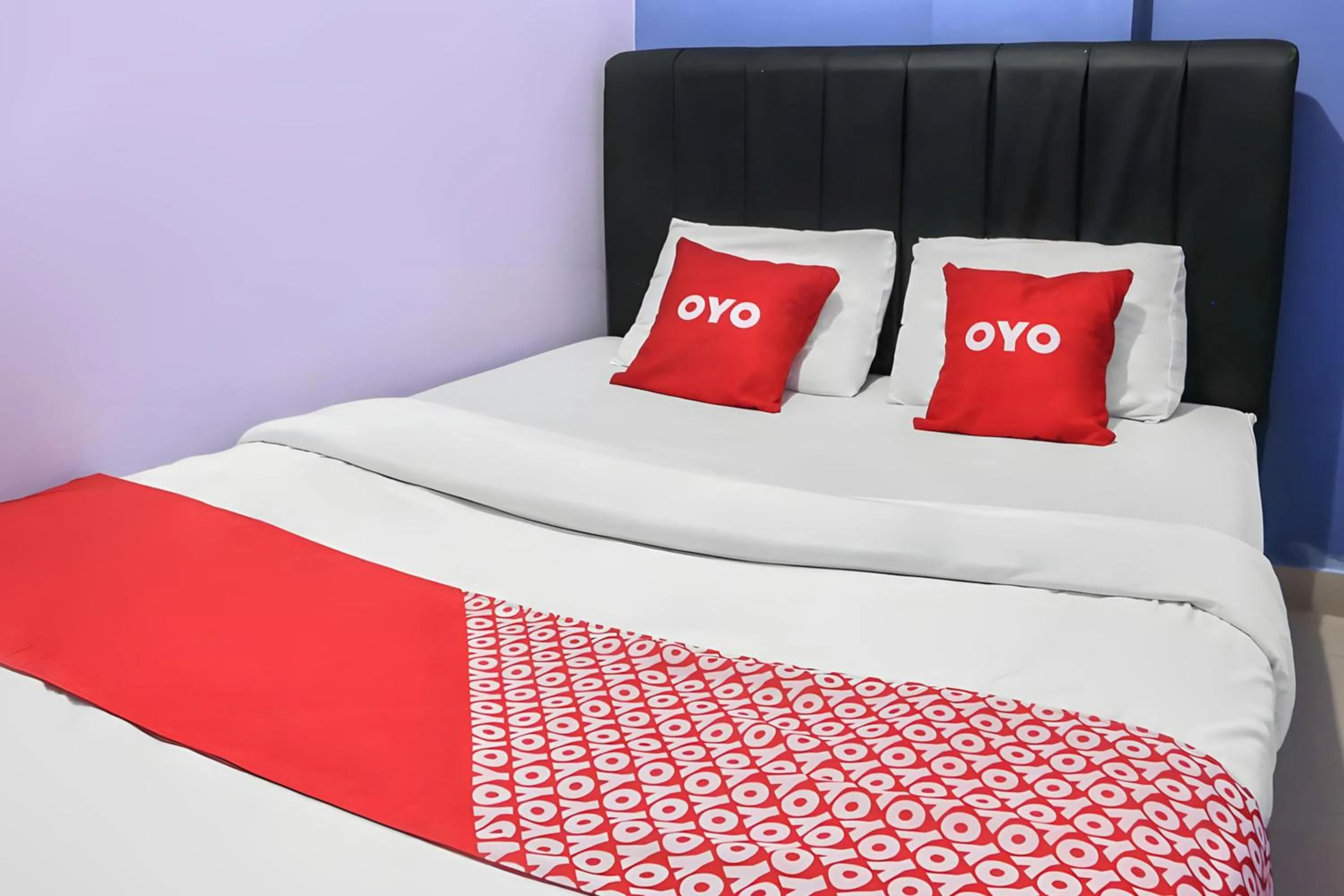 Bedroom, Bed in Hotel O Iconiq Rooms