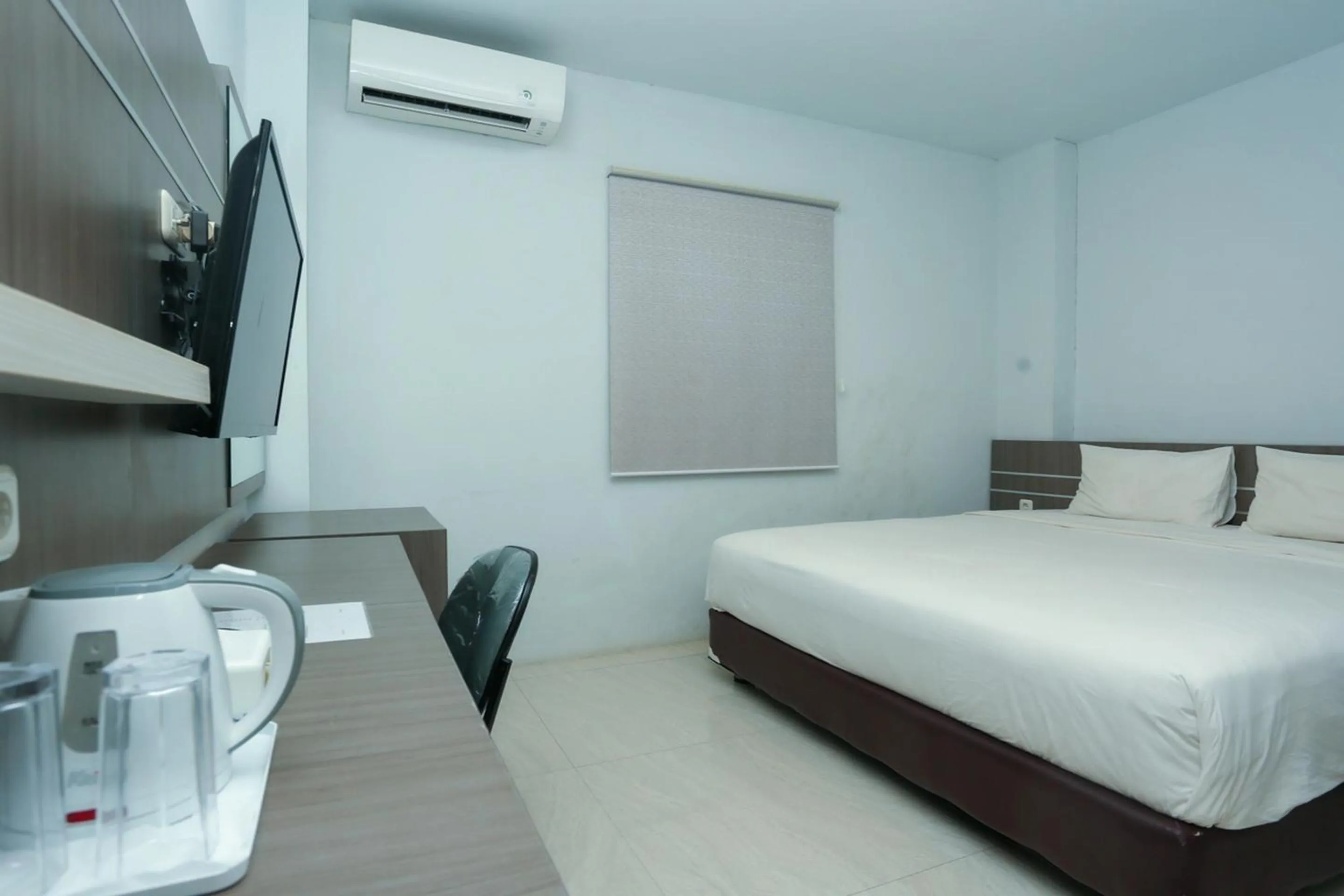 Bedroom, Bed in OYO 93774 Khaira Kos Dan PenginapanNearYani Heahlerr