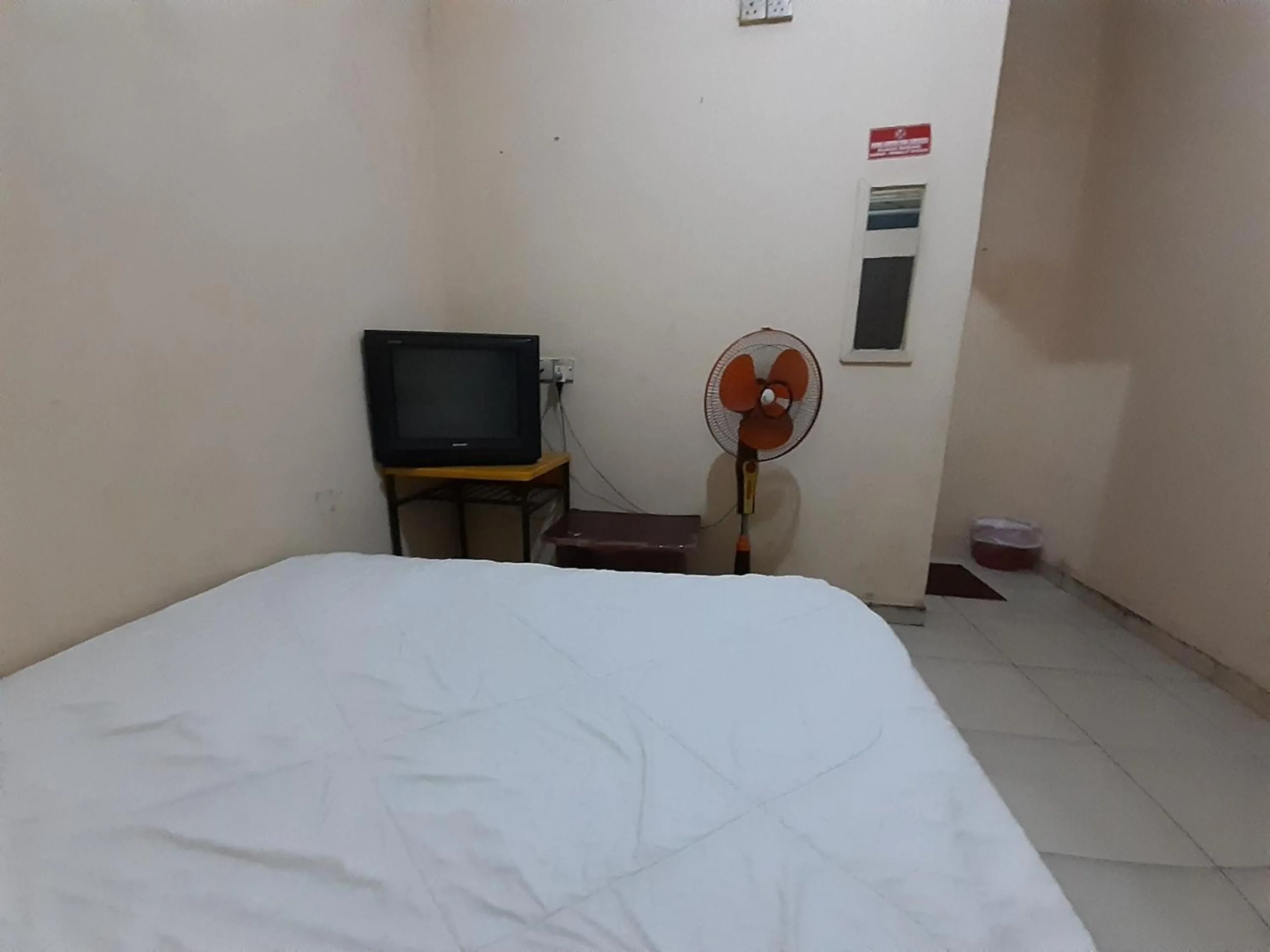 Bedroom, Bed in Hotel O Intan HomestayNearAnugrah Sinar Lautan