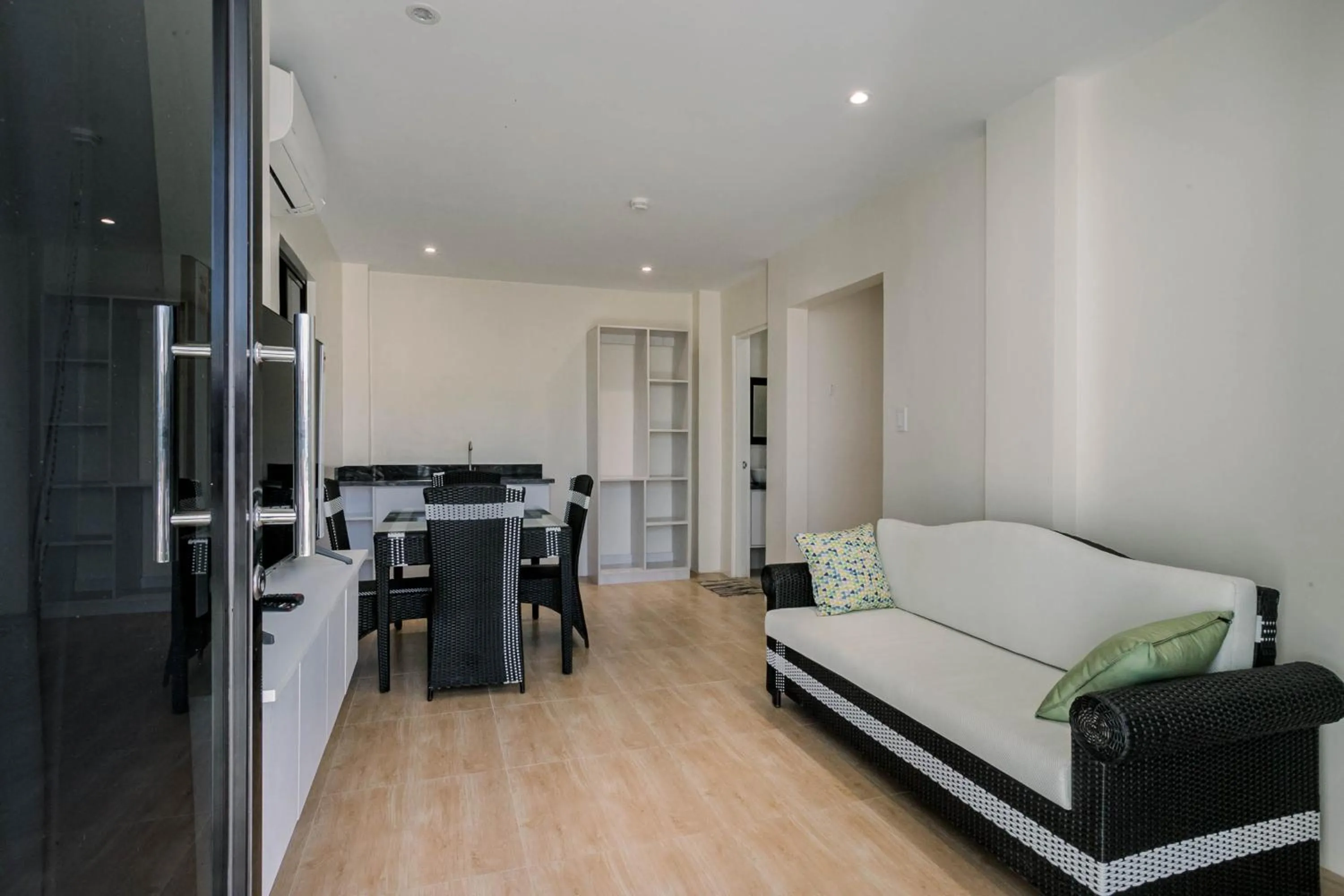 TV and multimedia, Bed in Sonrisa Resort De Playa by Hiverooms