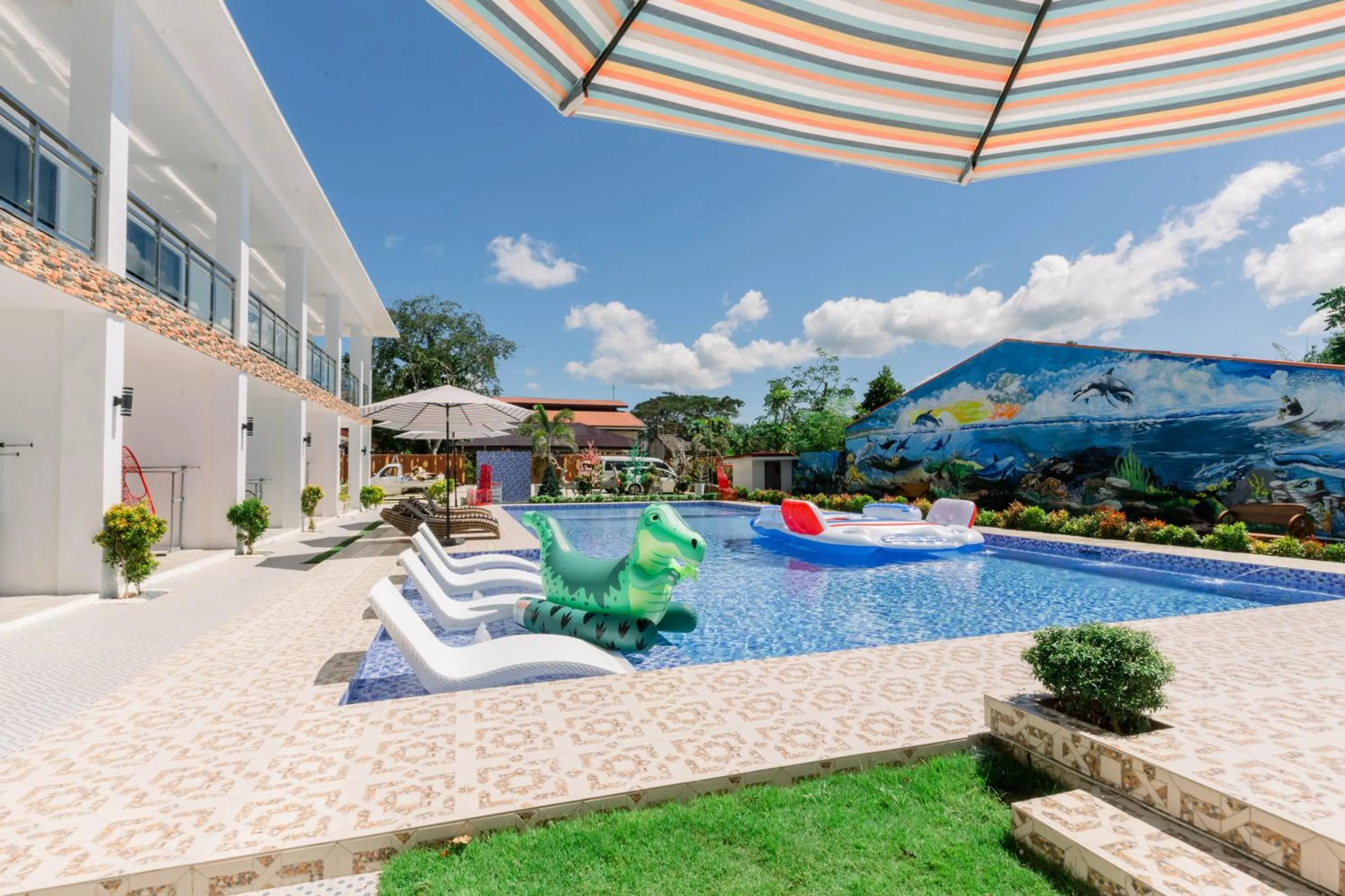 Patio in Sonrisa Resort De Playa by Hiverooms