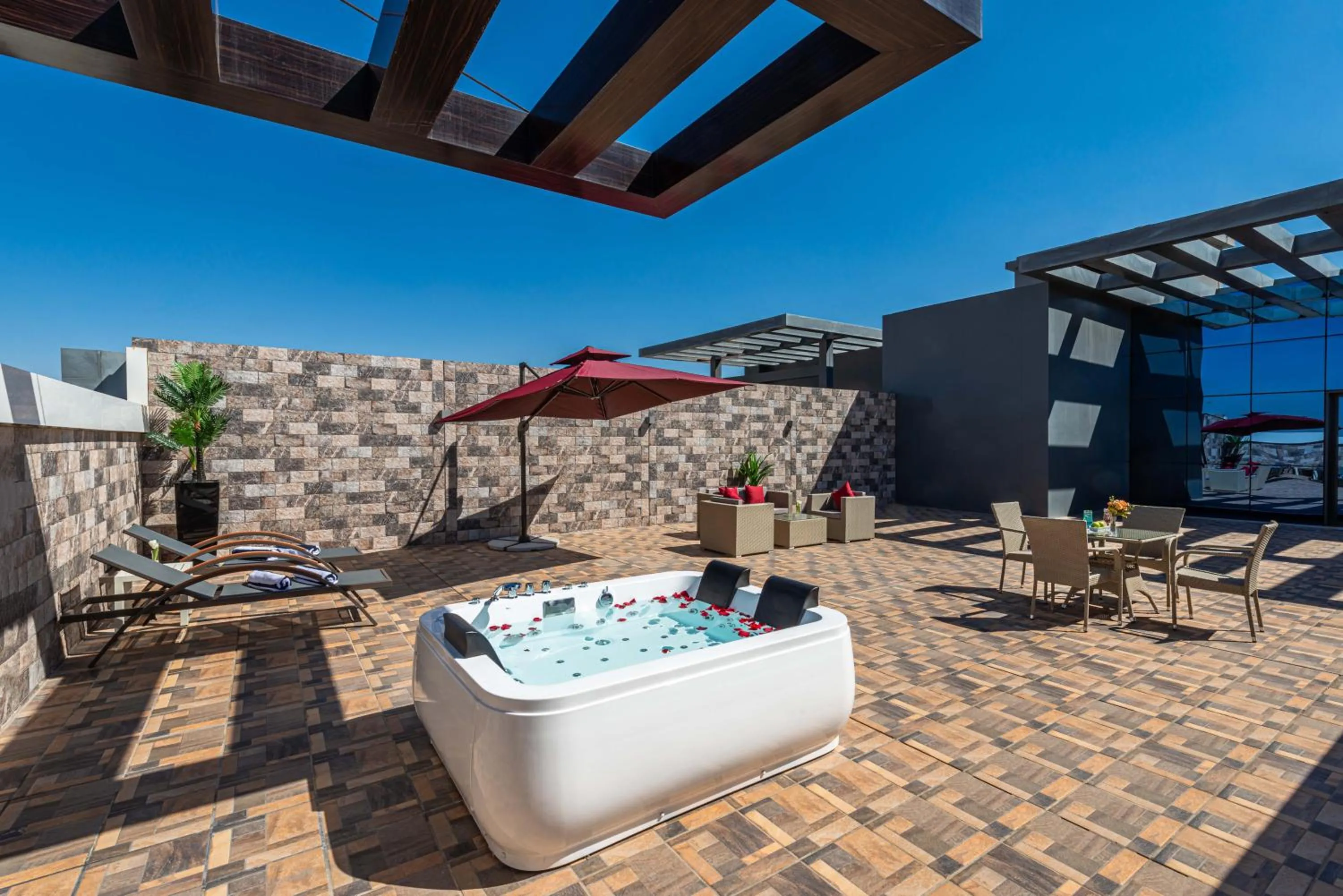 Balcony/Terrace in Best Western Plus Tabuk City Center