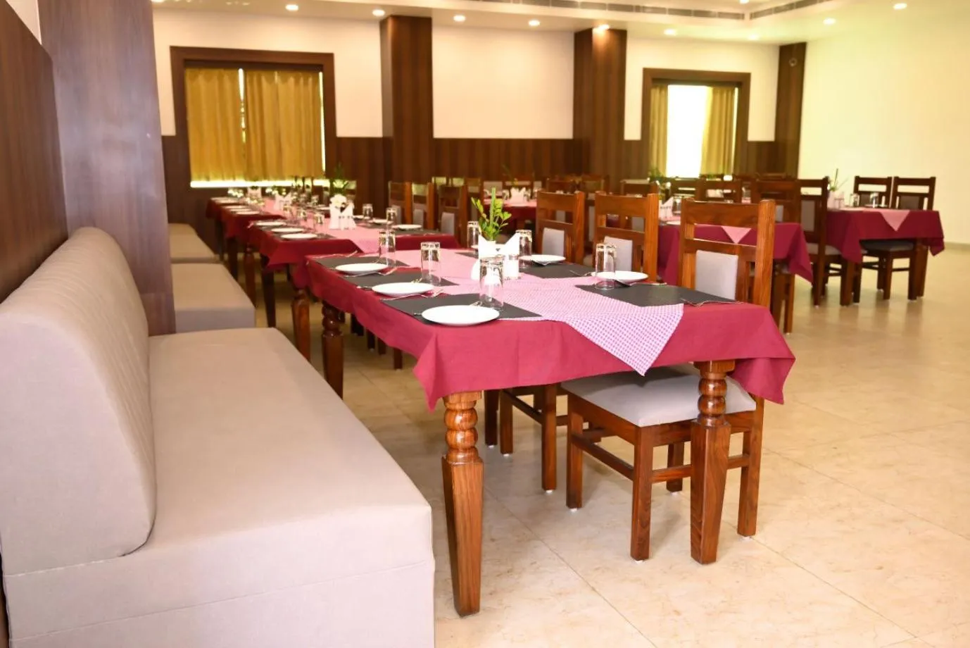 Restaurant/places to eat in DIVINE HOTEL AND RESORTS