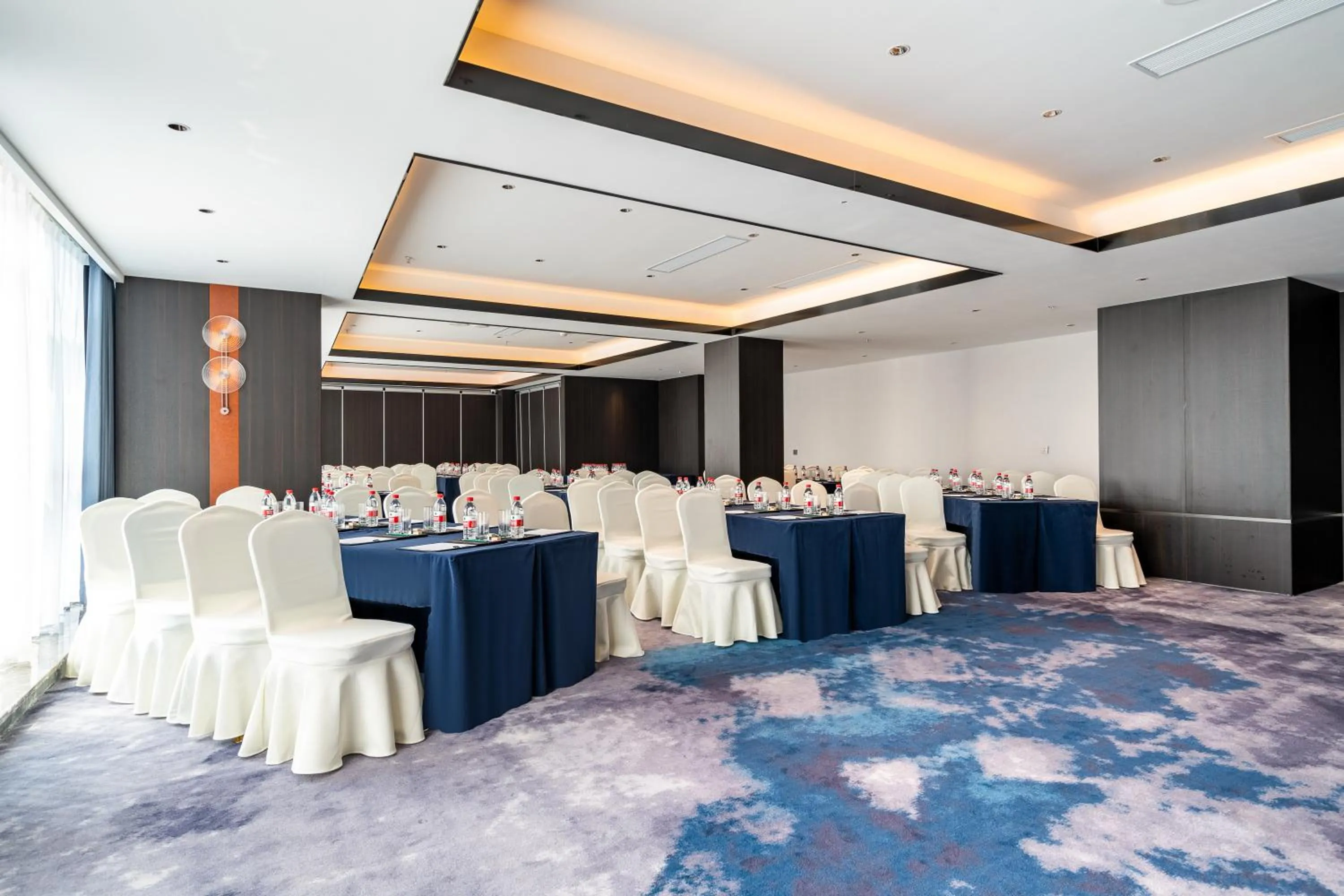Meeting/conference room in The Puyan Hotel Hangzhou Jiubao