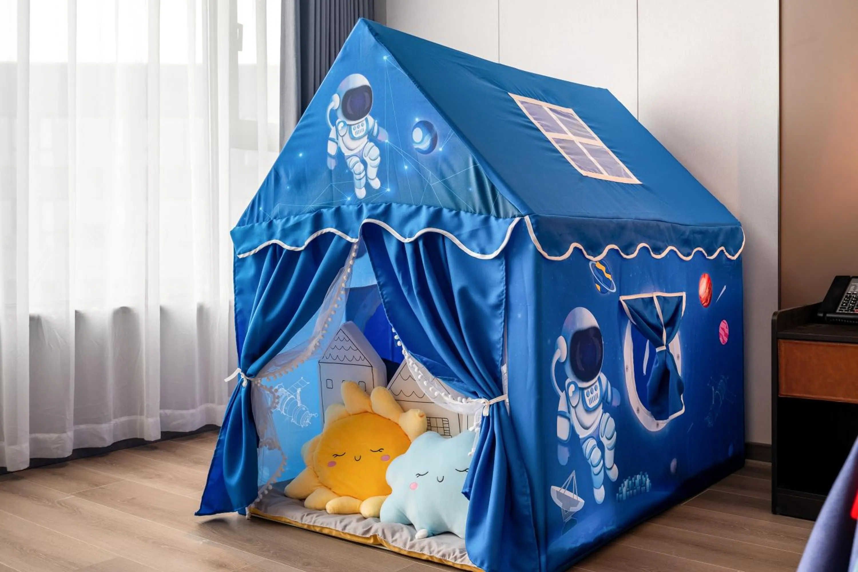 Photo of the whole room, Bed in The Puyan Hotel Hangzhou Jiubao