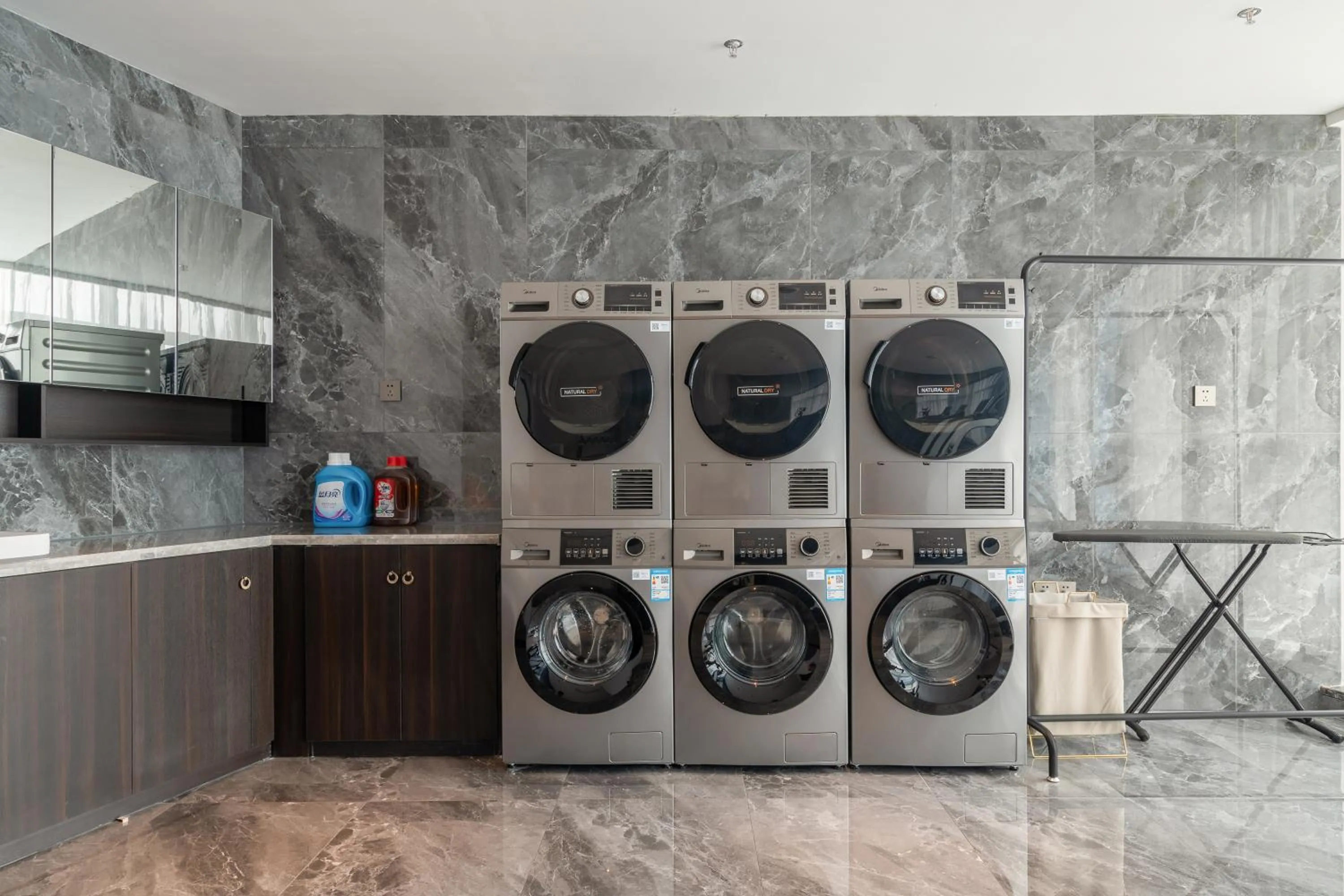 laundry in The Puyan Hotel Hangzhou Jiubao