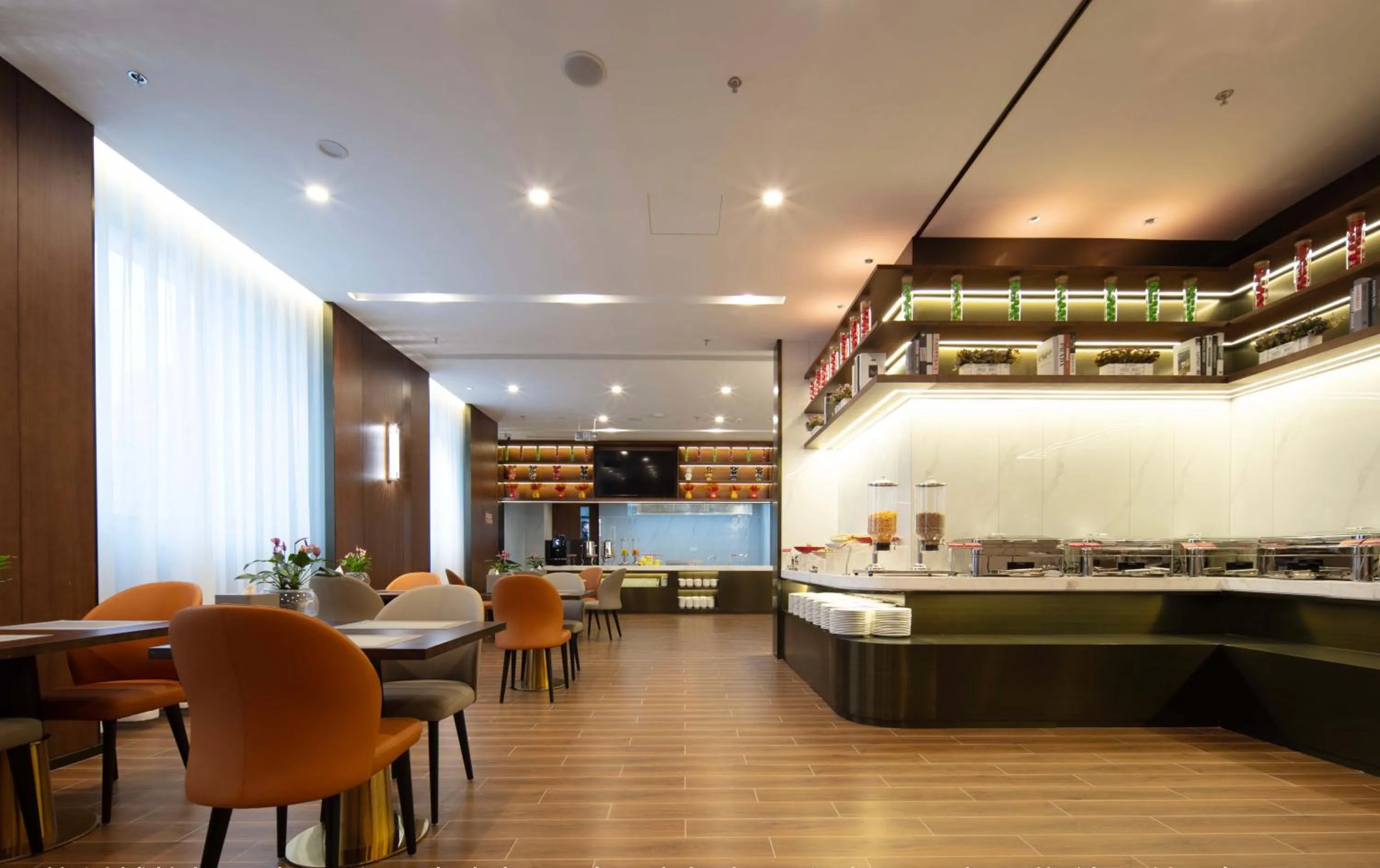 Restaurant/places to eat in Mövenpick by Accor Binjiang Nanjing