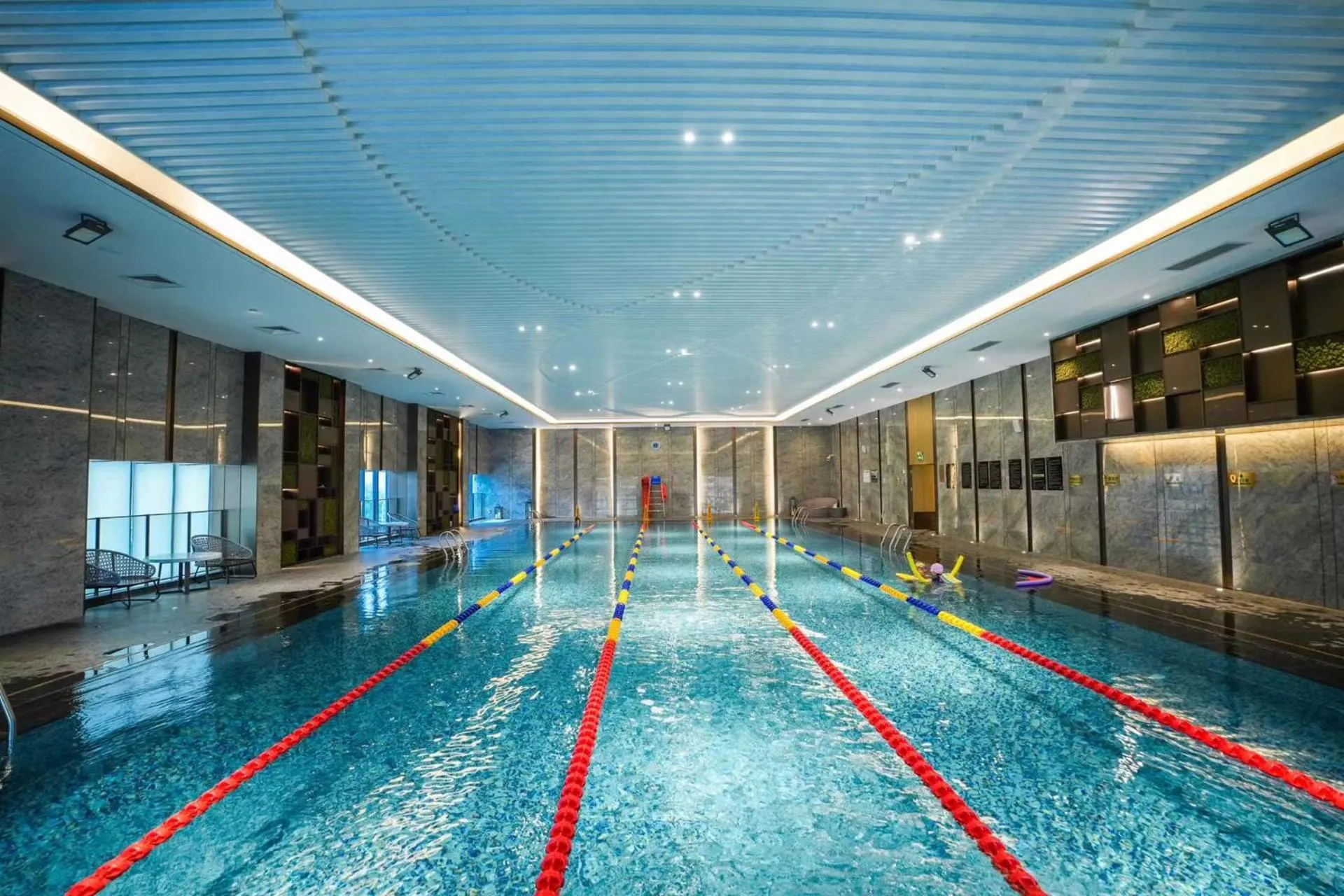 Swimming pool in Mövenpick by Accor Binjiang Nanjing