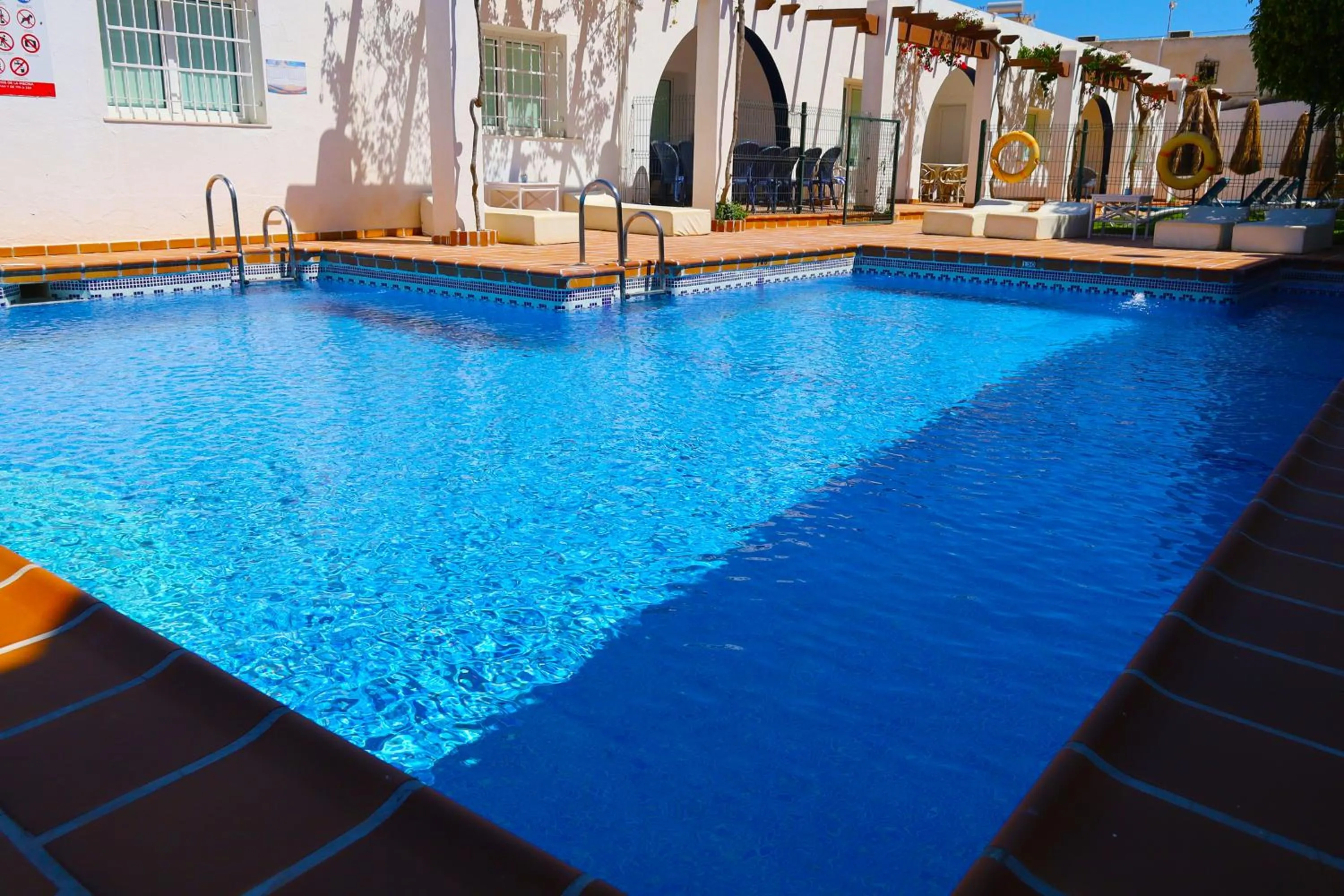 Swimming pool in Hotel Marazul