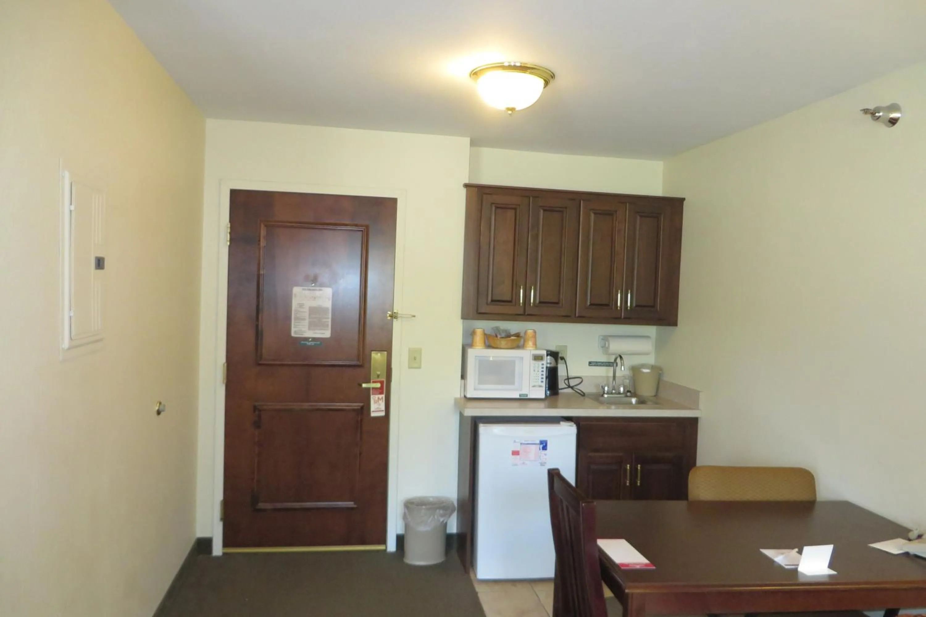 Dining area in Hawthorn Extended Stay by Wyndham Seville