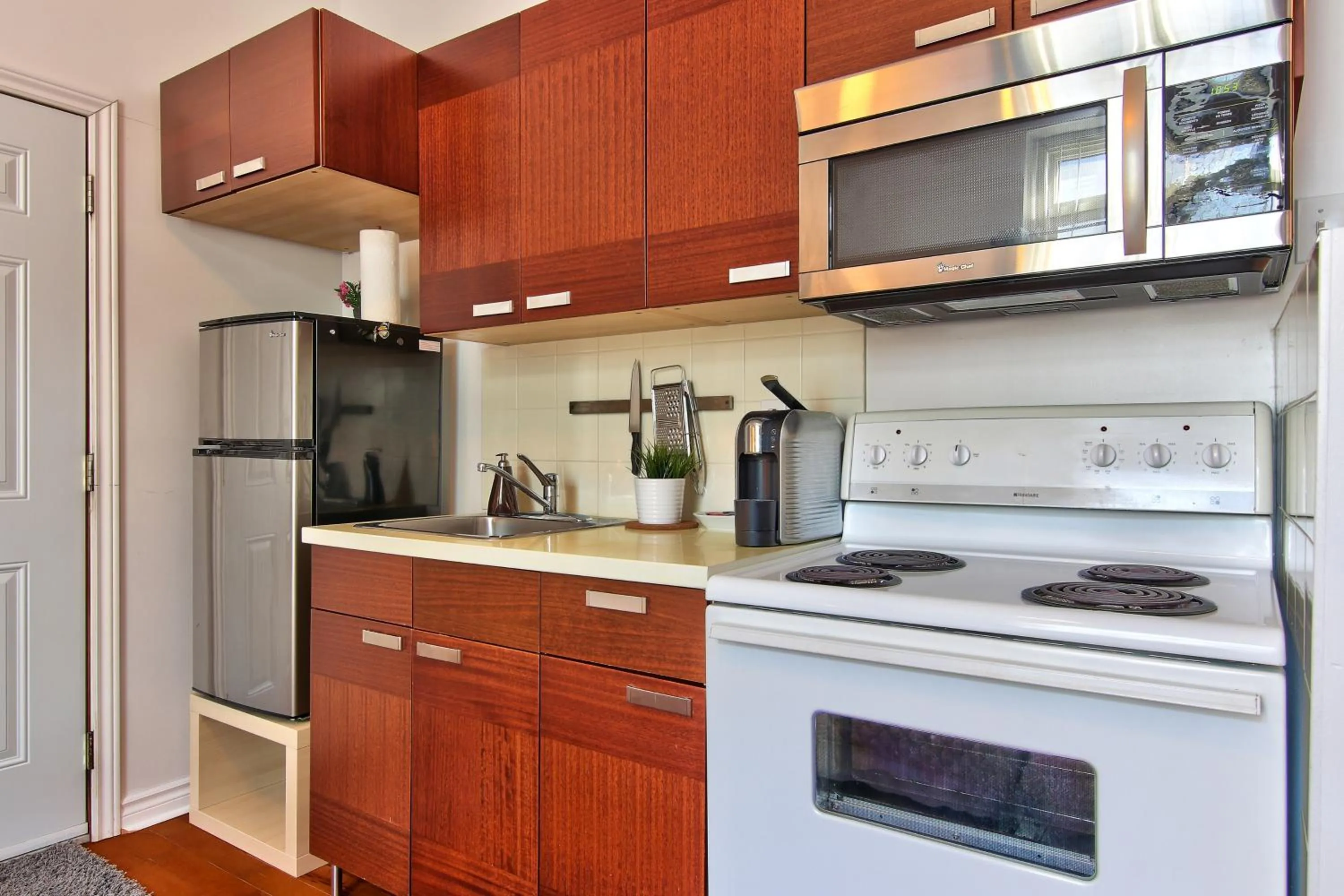 Kitchen or kitchenette in Apartment et Studio montreal