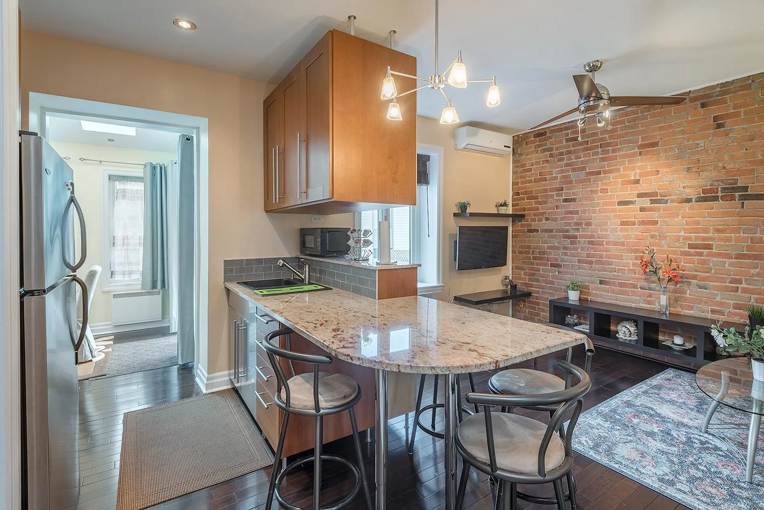 Kitchen or kitchenette in Apartment et Studio montreal