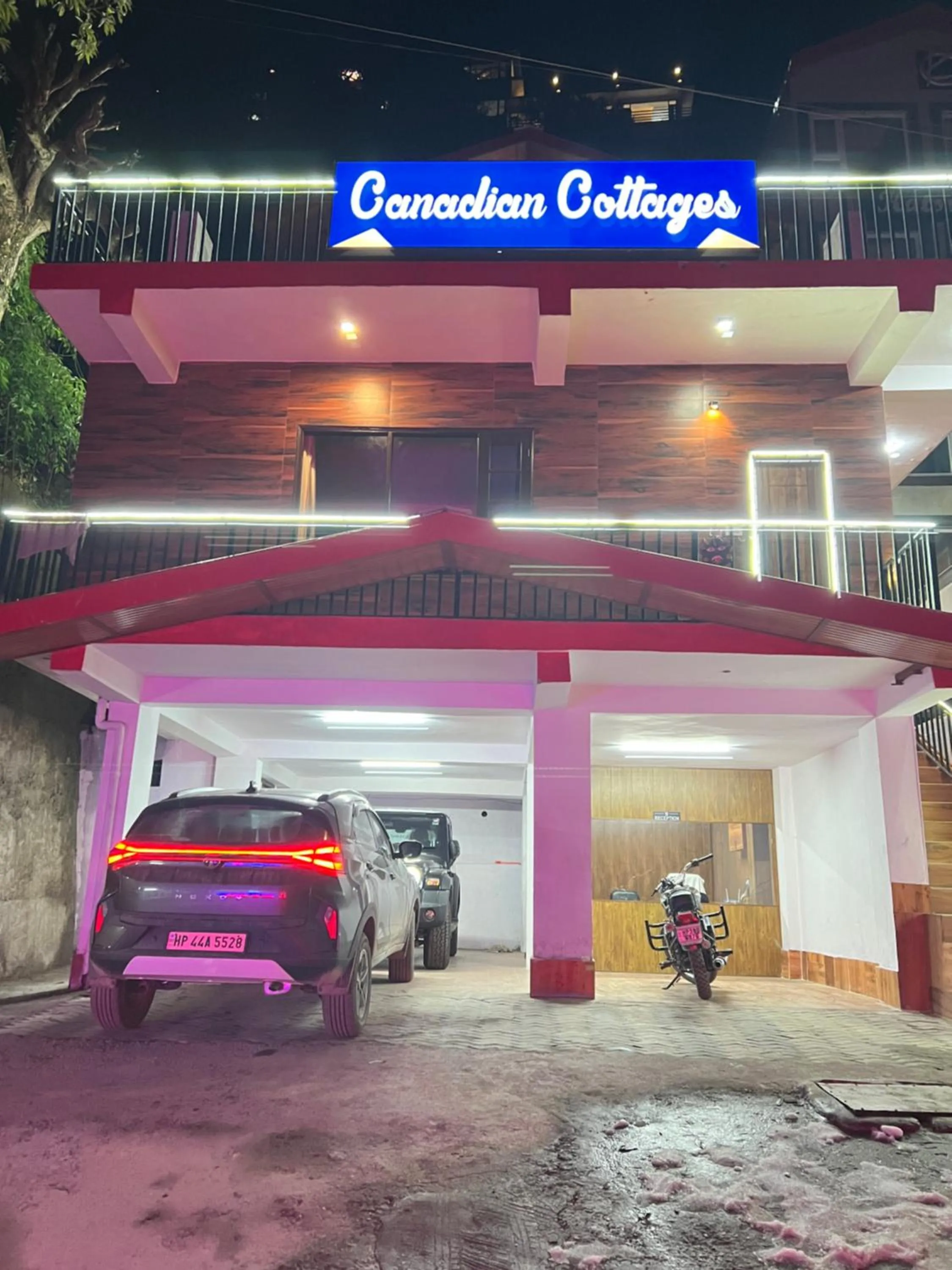 Property building in Canadian Cottage Dalhousie