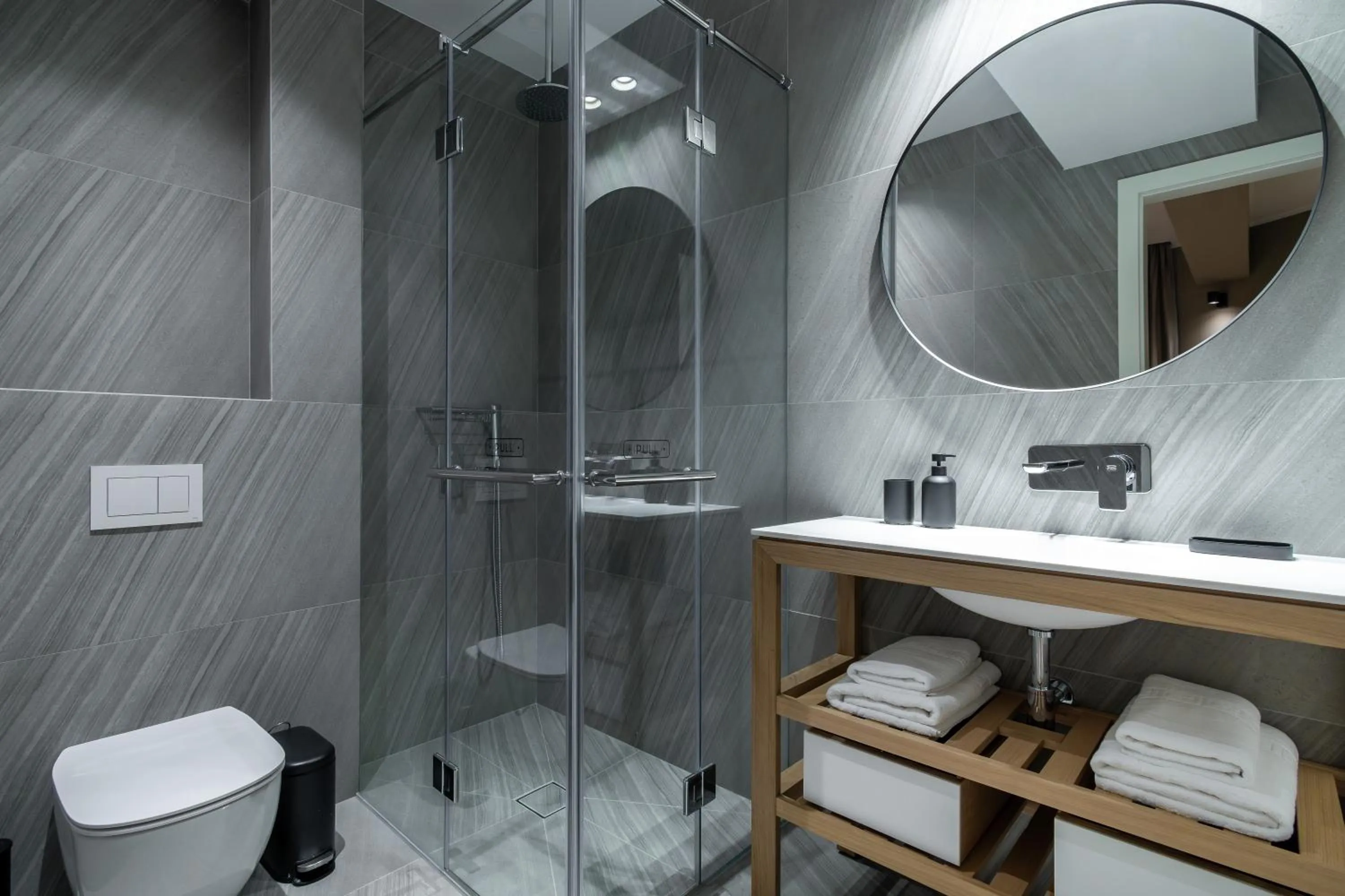 Bathroom in Maison Bucarest Apartments by Olala Homes