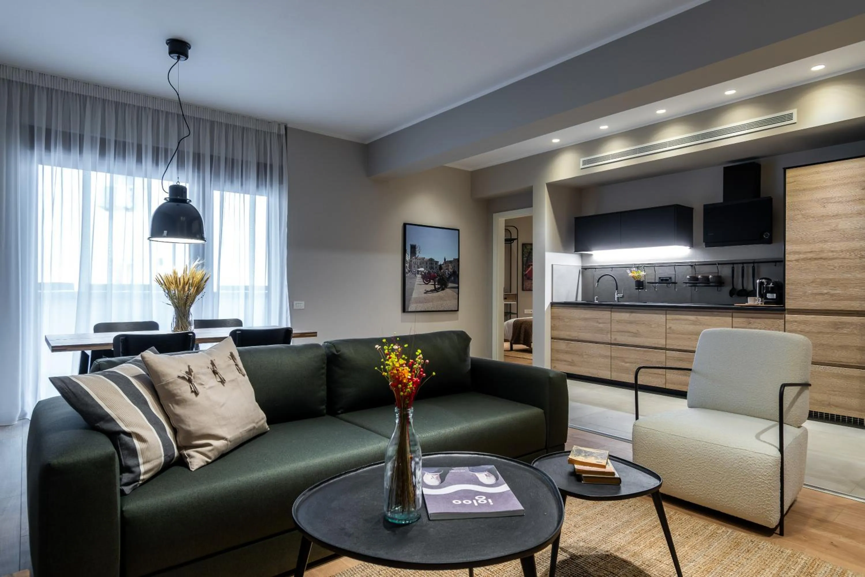 Living room in Maison Bucarest Apartments by Olala Homes