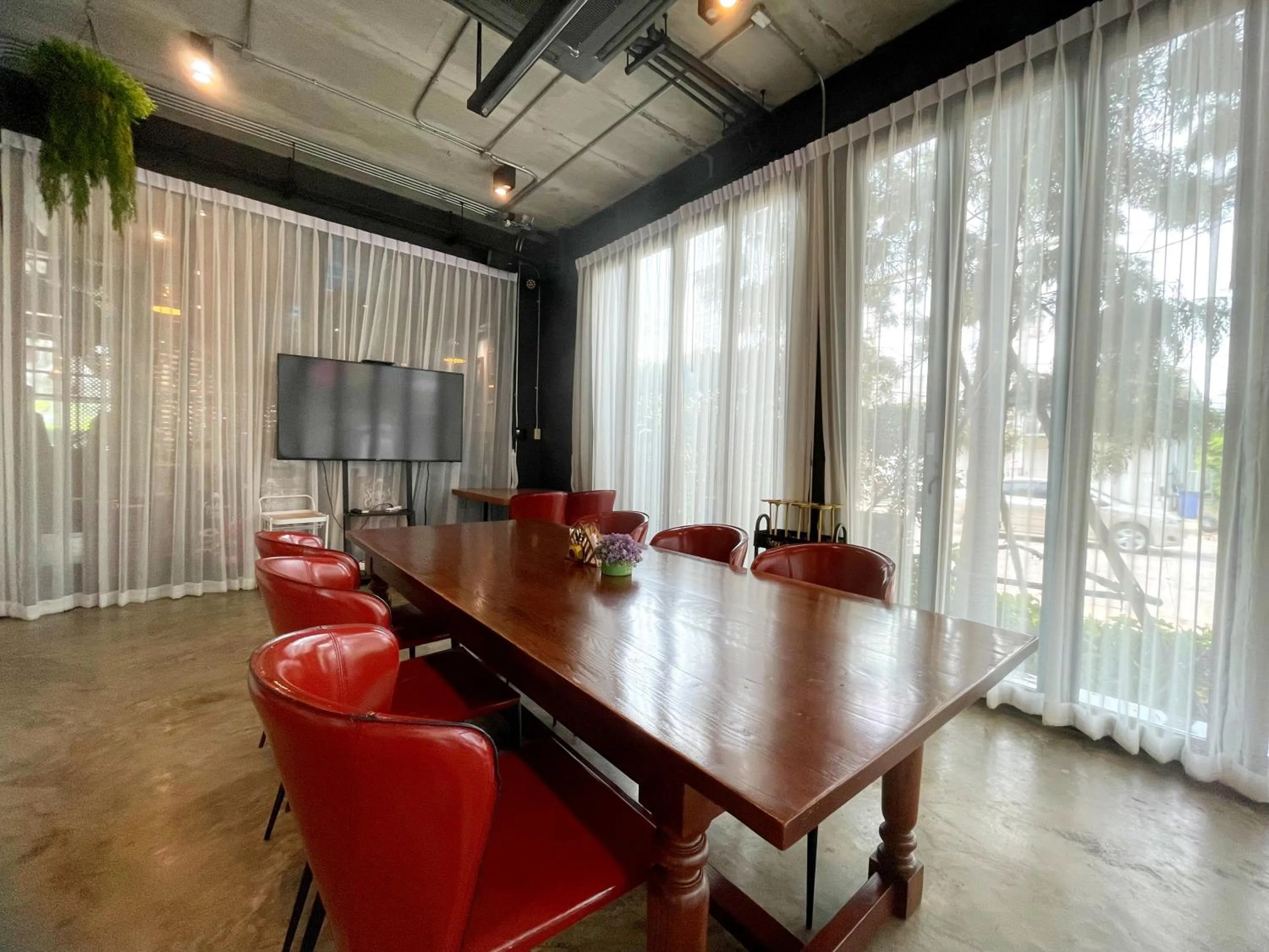 Meeting/conference room in Nights in A Box