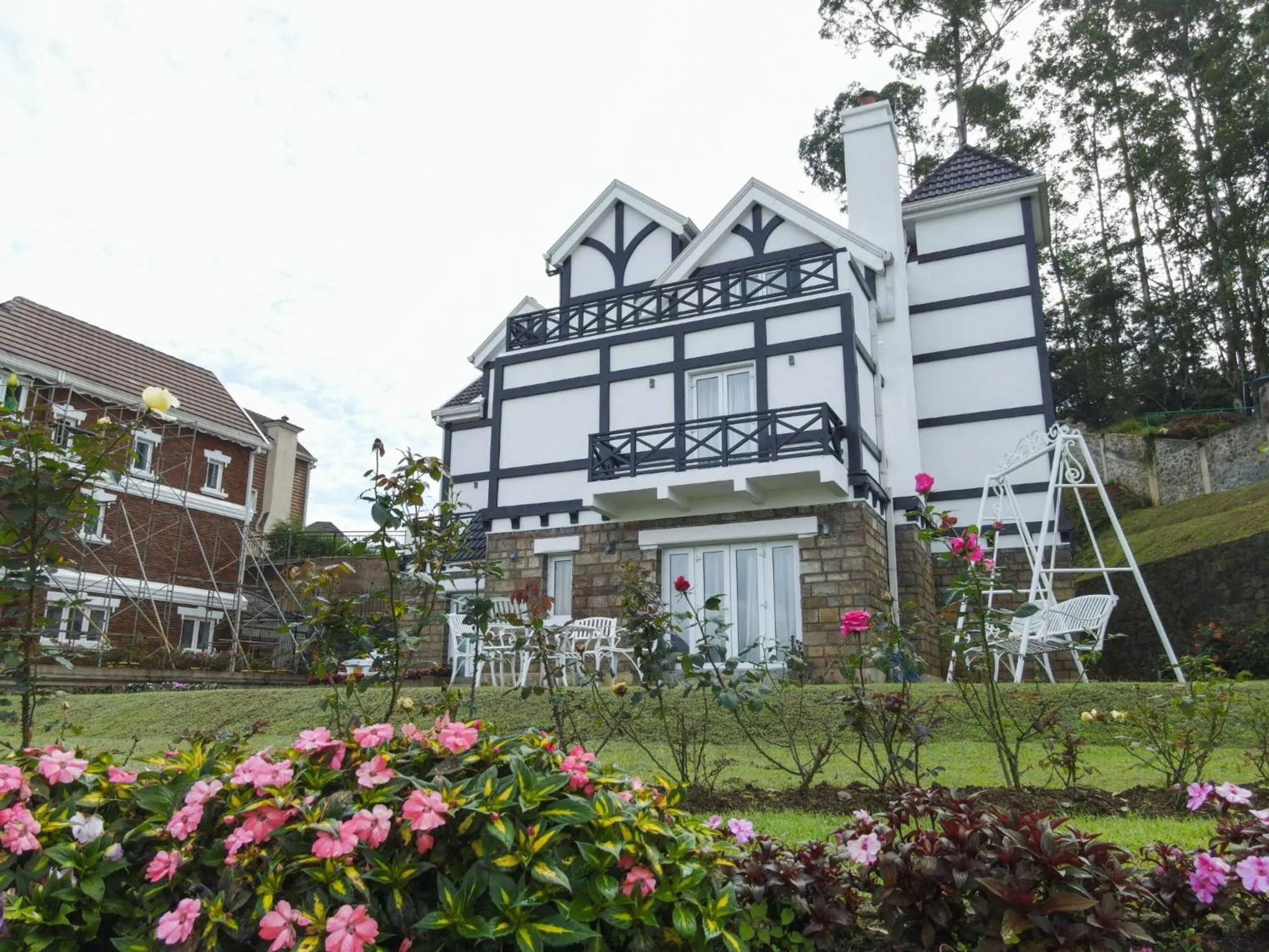 Garden in Little England by Joes