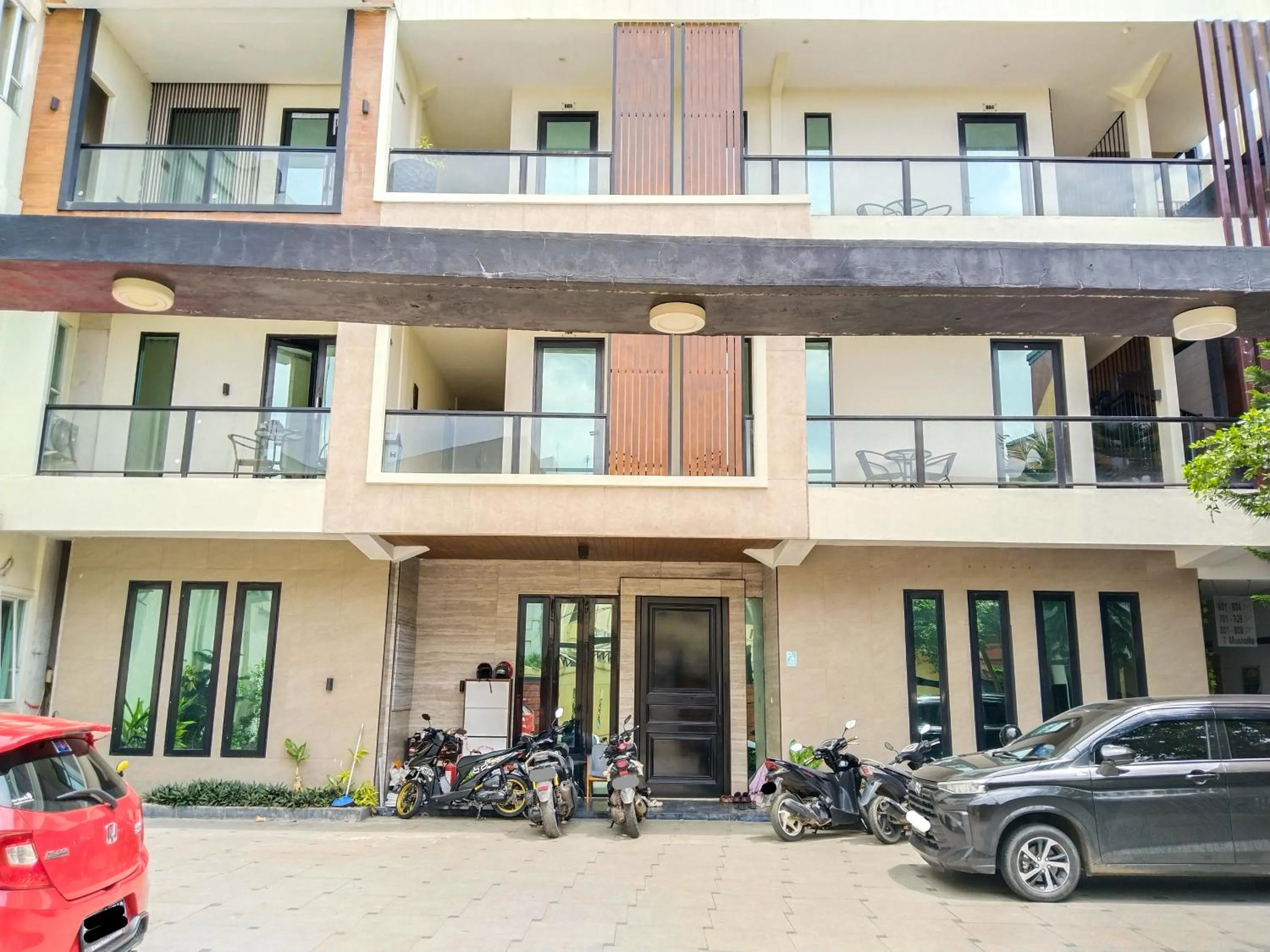 Yayah Guest House Syariah by Cocotel