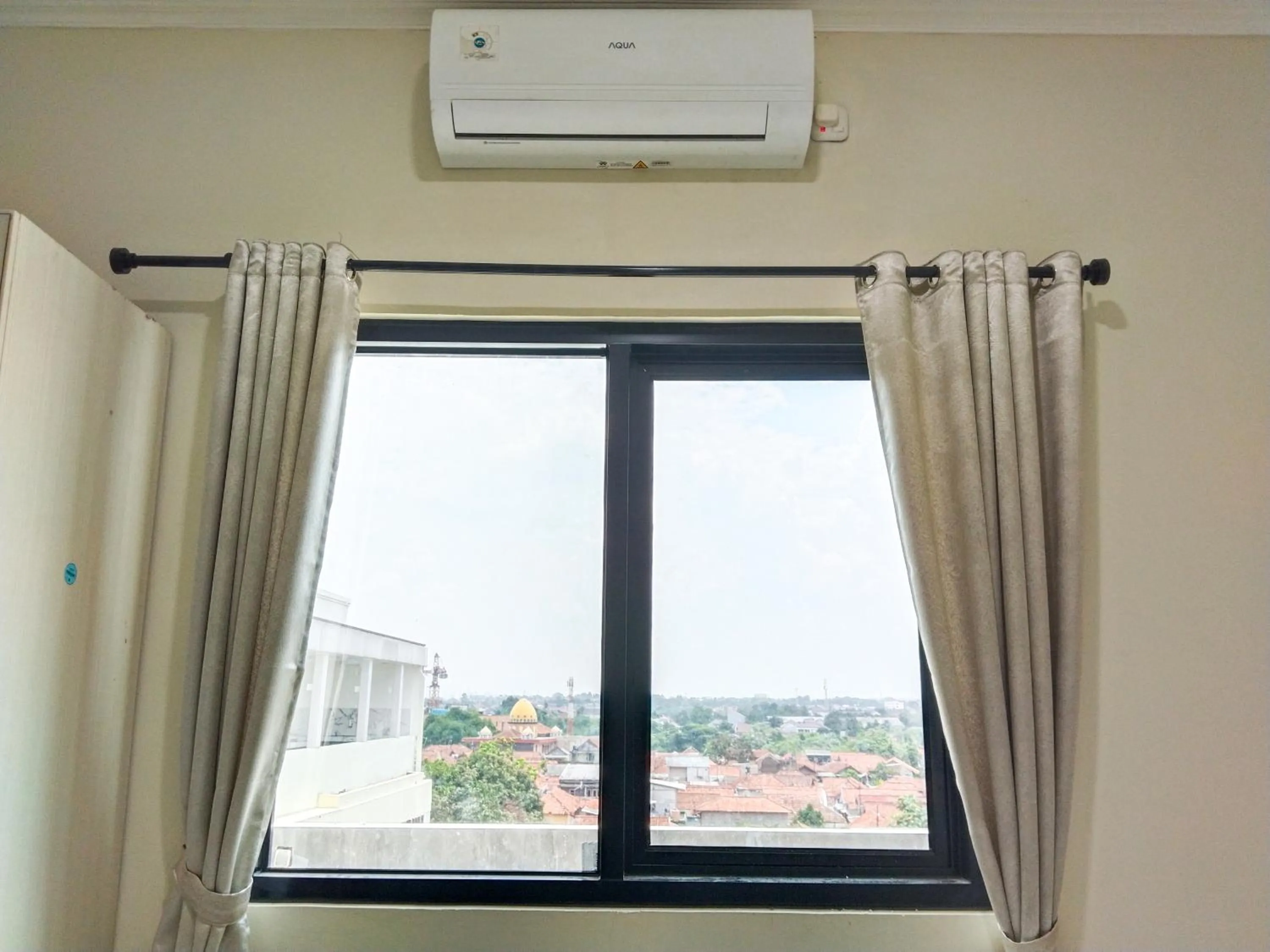 Yayah Guest House Syariah by Cocotel