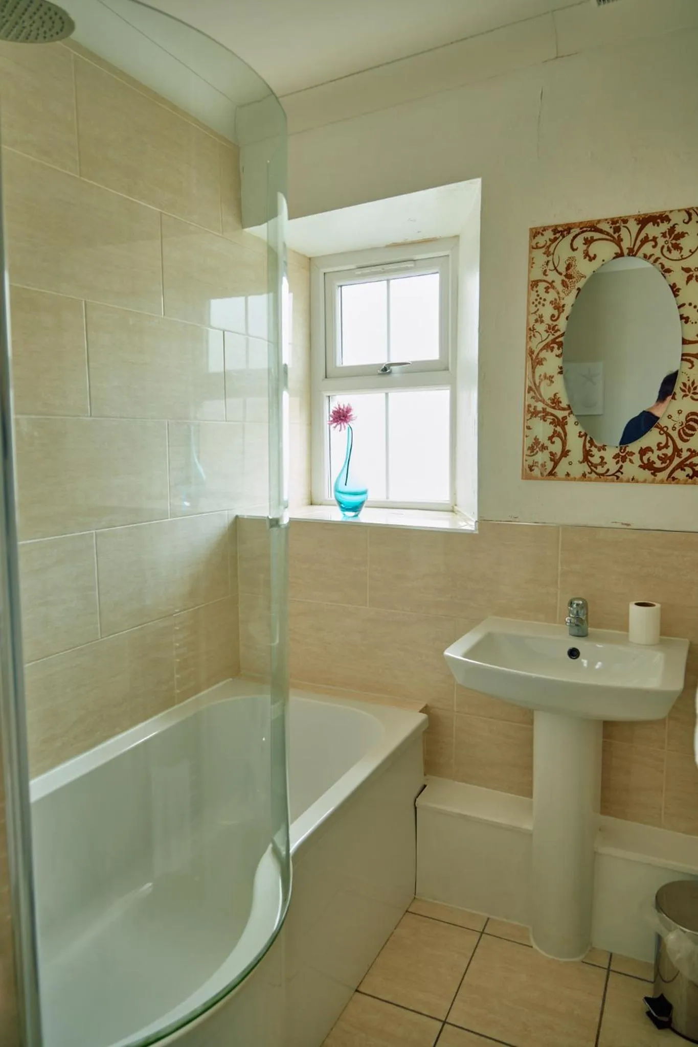 Bathroom in The Pennine Inn