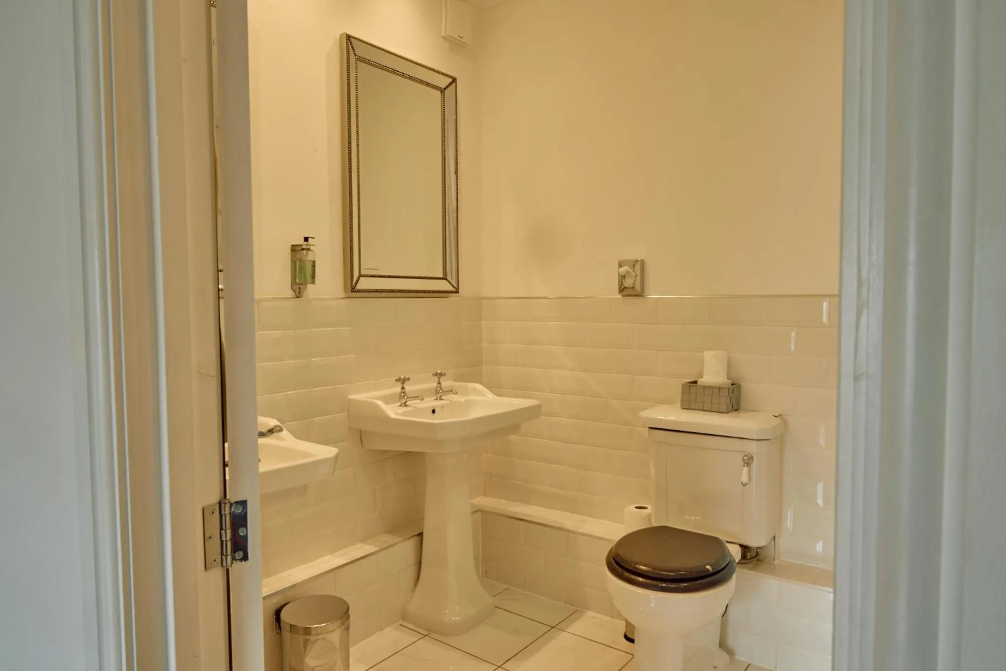 Bathroom in The Pennine Inn