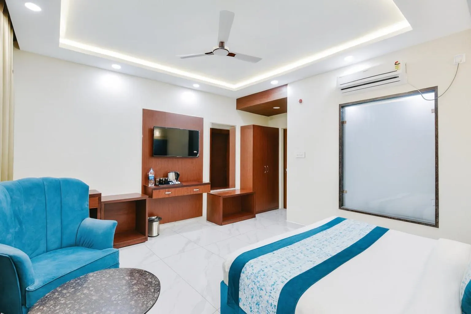 Bedroom in Hotel Pawan Regency- Best Mountain View Hotel In McLeodganj