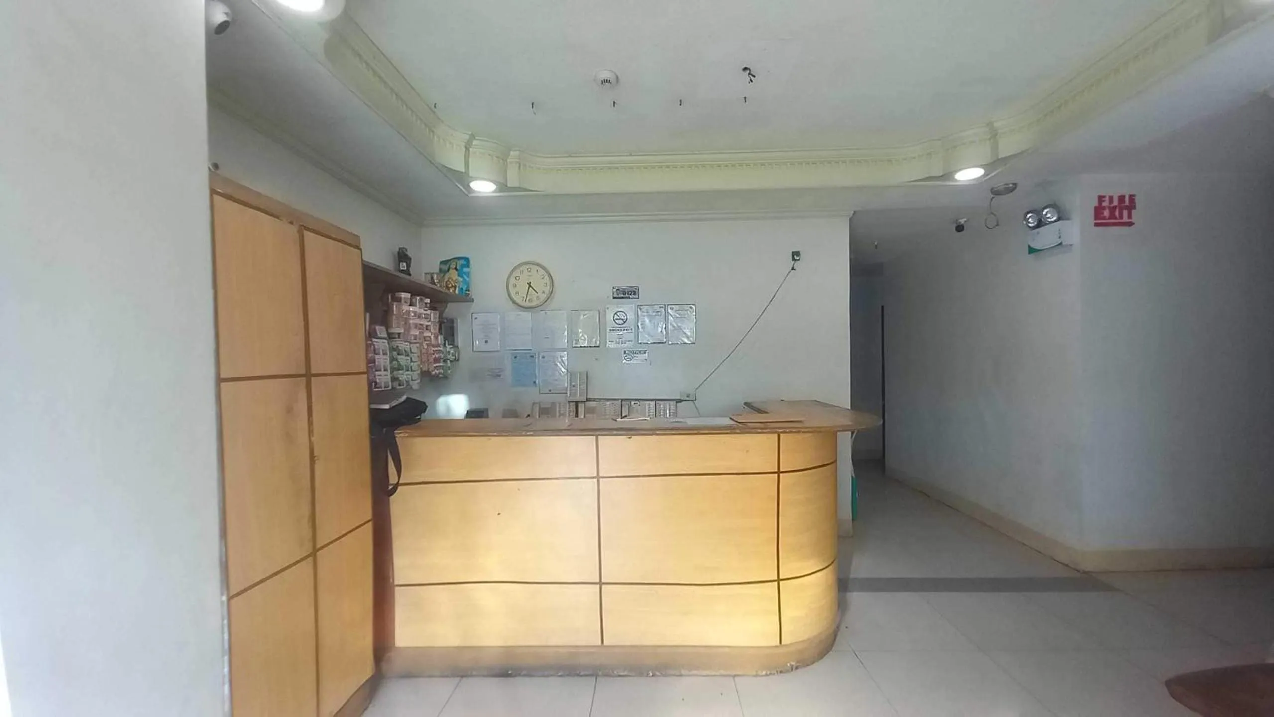 Lobby or reception in OYO 1066 Dorotello Apartelle