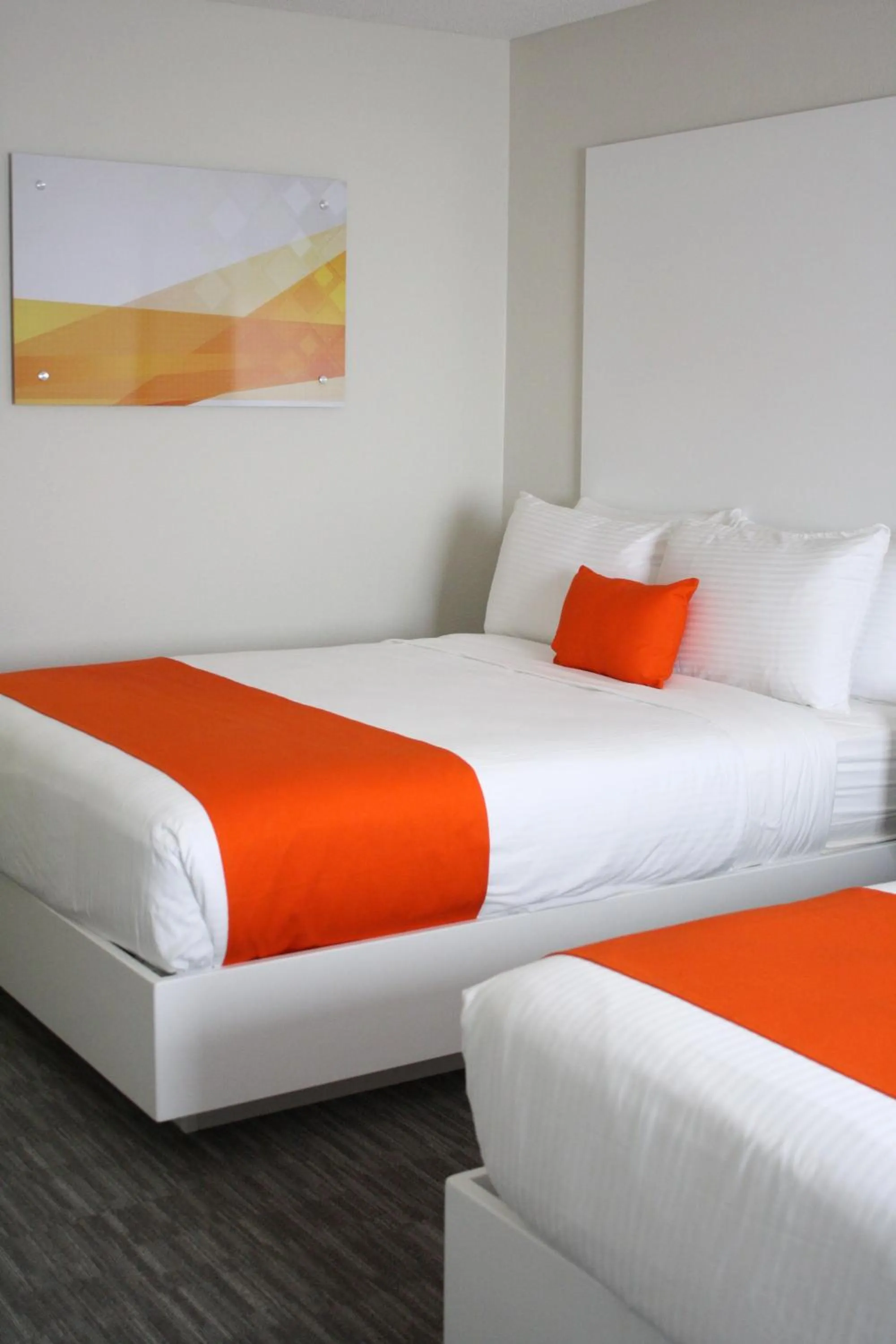 Bed in Schoenbrunn Inn